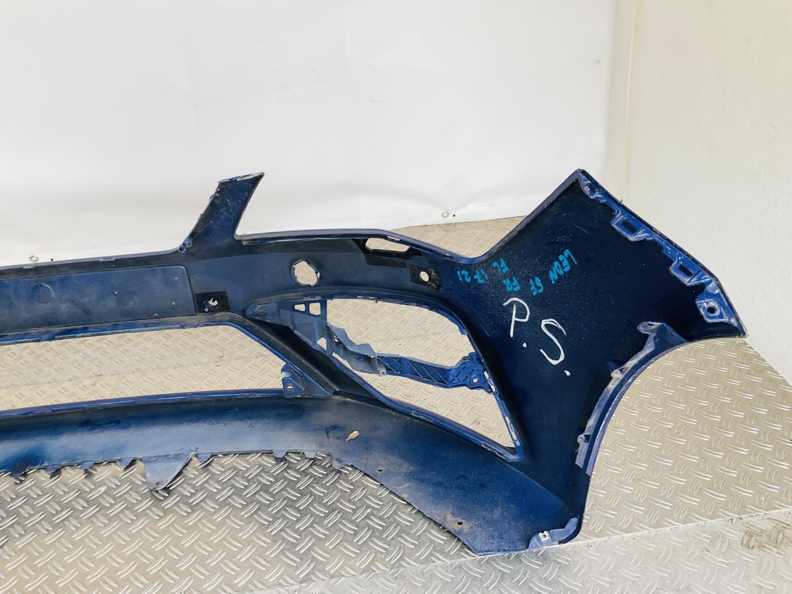 Bumper Seat Leon 5F FR Facelift 17-21 kls pdc 5F0807221AB Voorbumper 2-C7-14421z