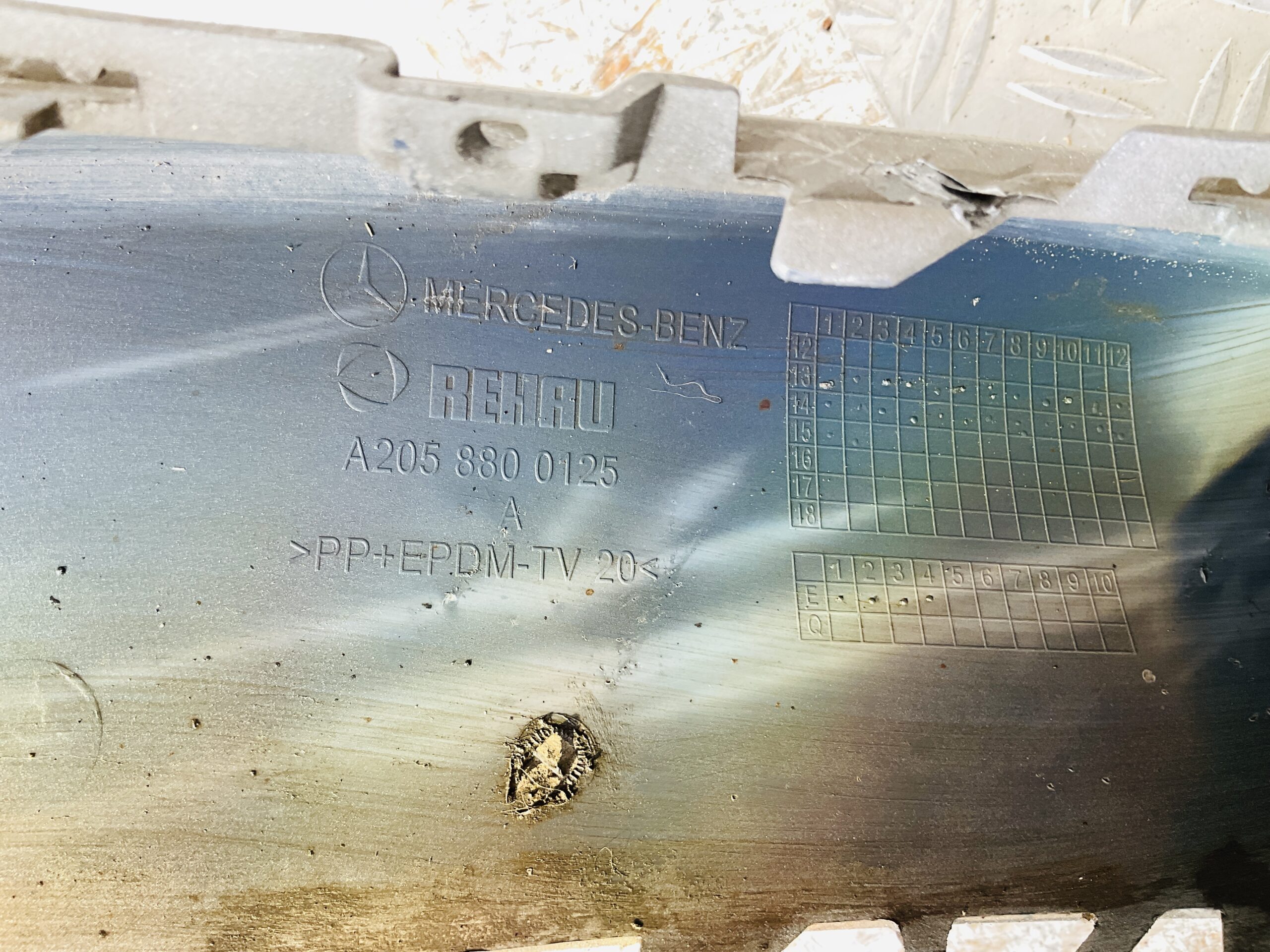 Bumper Mercedes C Klasse W205 Normaal 14-17 6xpdc A2058850125 Voorbumper 1-A4-14473z