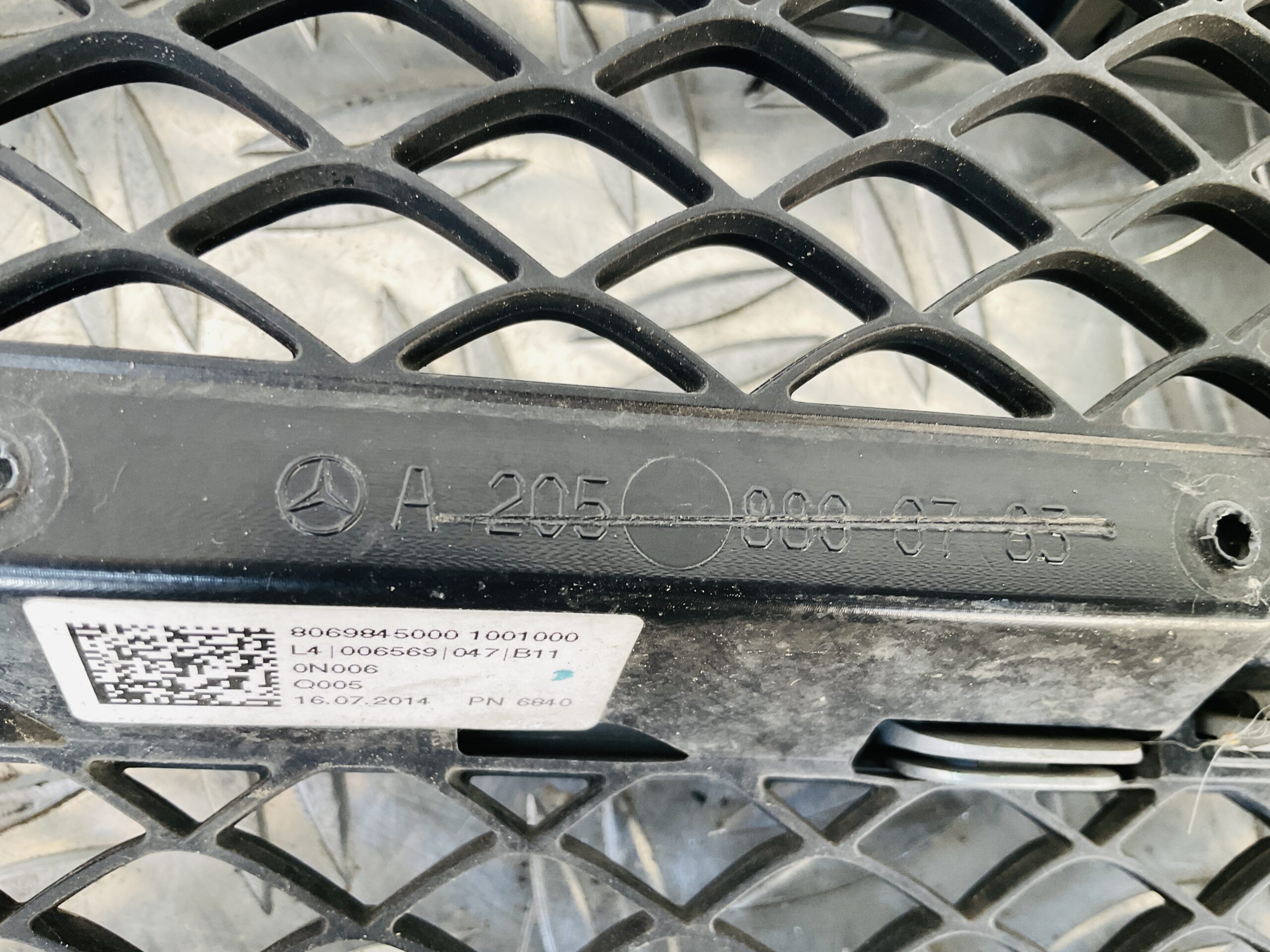 Bumper Mercedes C Klasse W205 Normaal 14-17 A2058850125 Voorbumper 1-A4-14481z