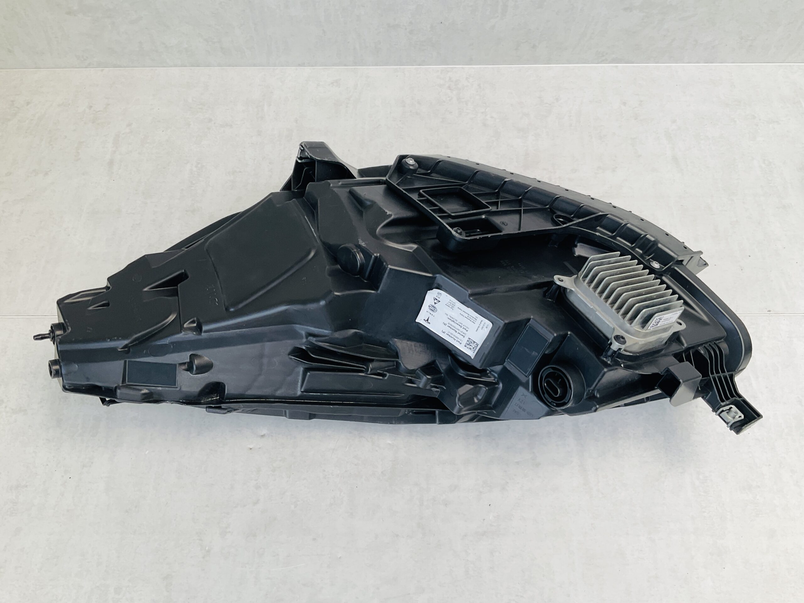 KOPLAMP TESLA MODEL 3Y 3 Y LED 1514953-00-C RECHTS TE-4452