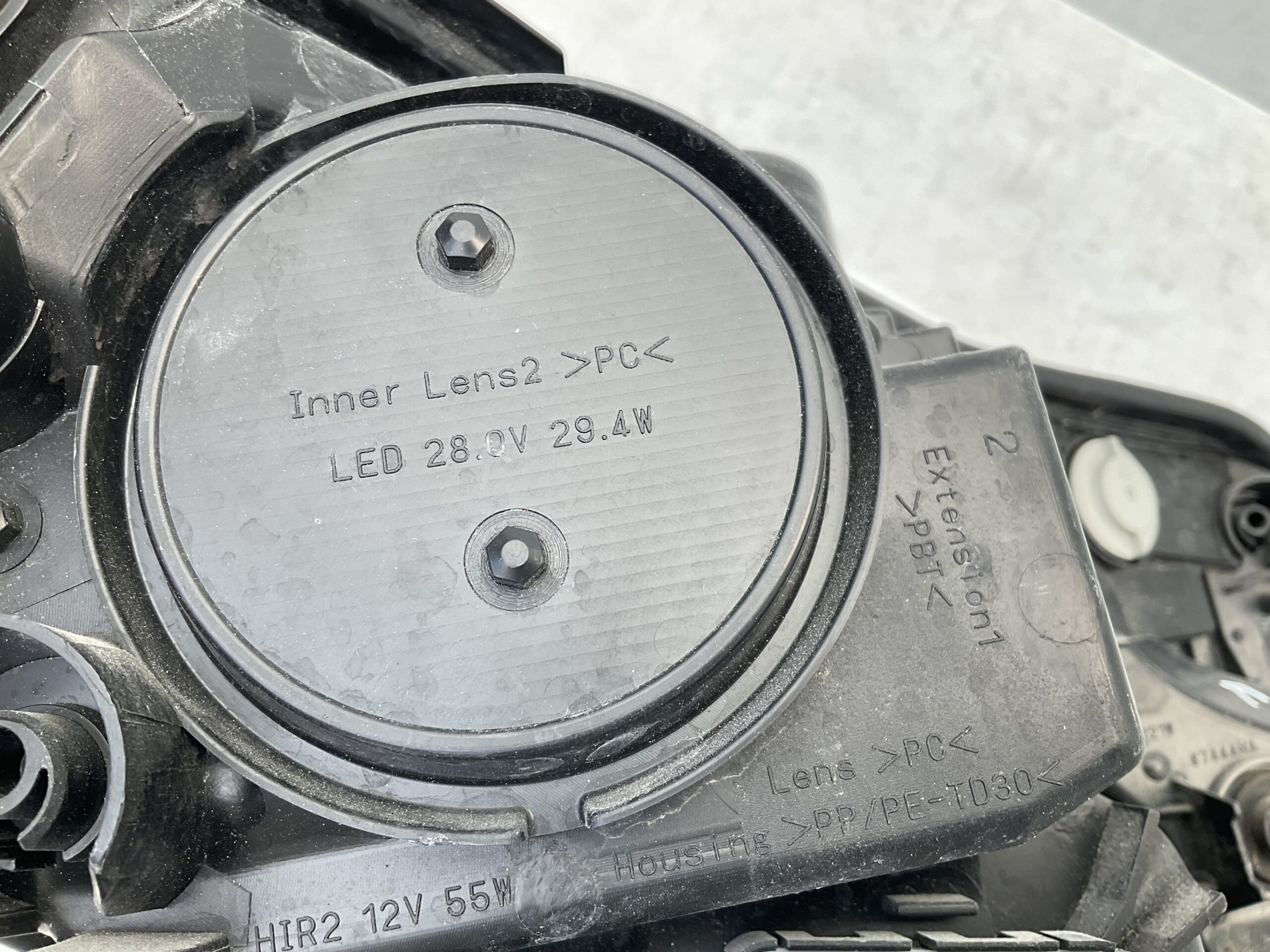 KOPLAMP TOYOTA RAV 4 RAV-4 XA40 XENON LED W3049 LINKS TO-8461