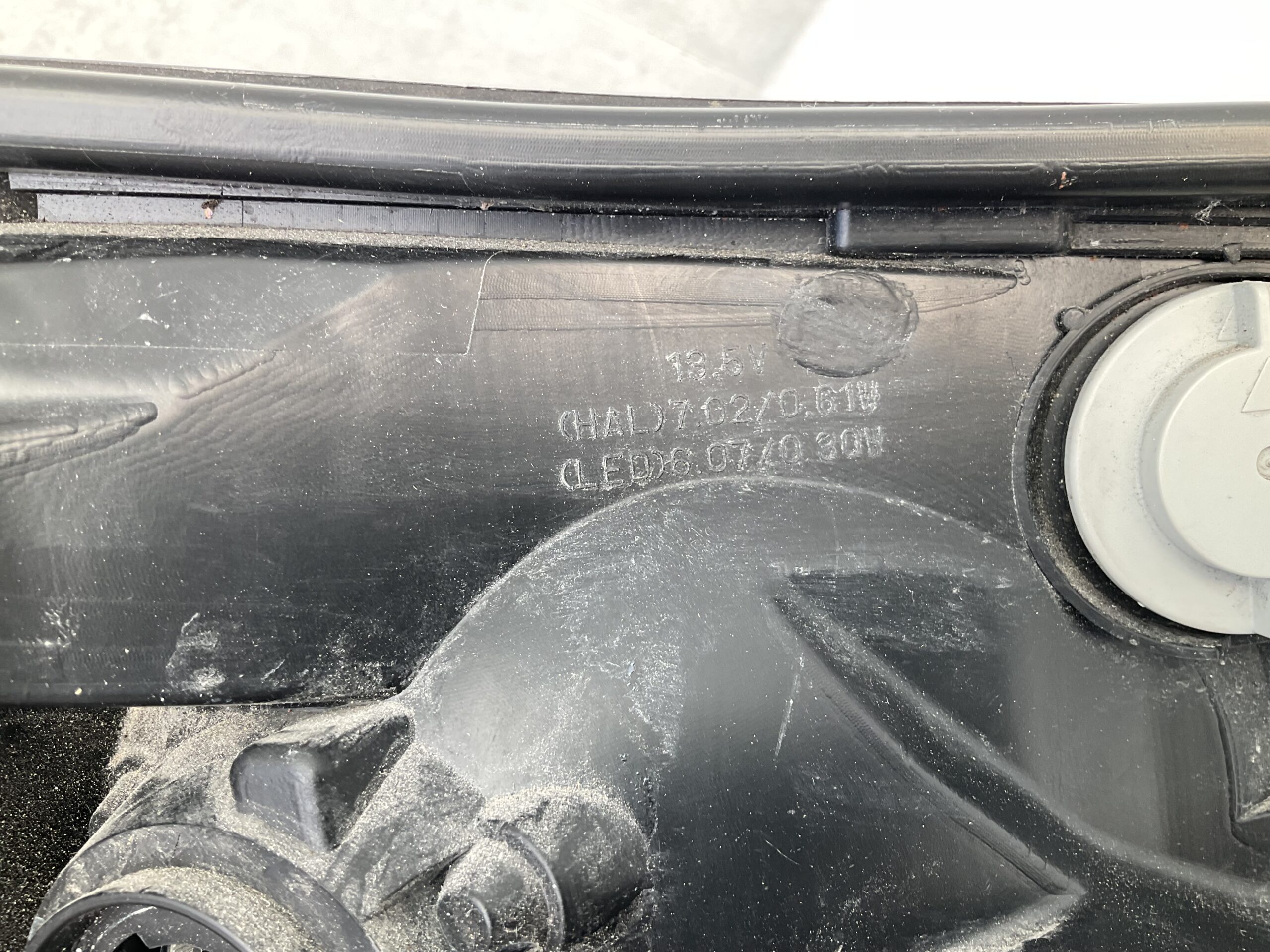 KOPLAMP TOYOTA RAV 4 RAV-4 XA40 XENON LED W3049 LINKS TO-8461