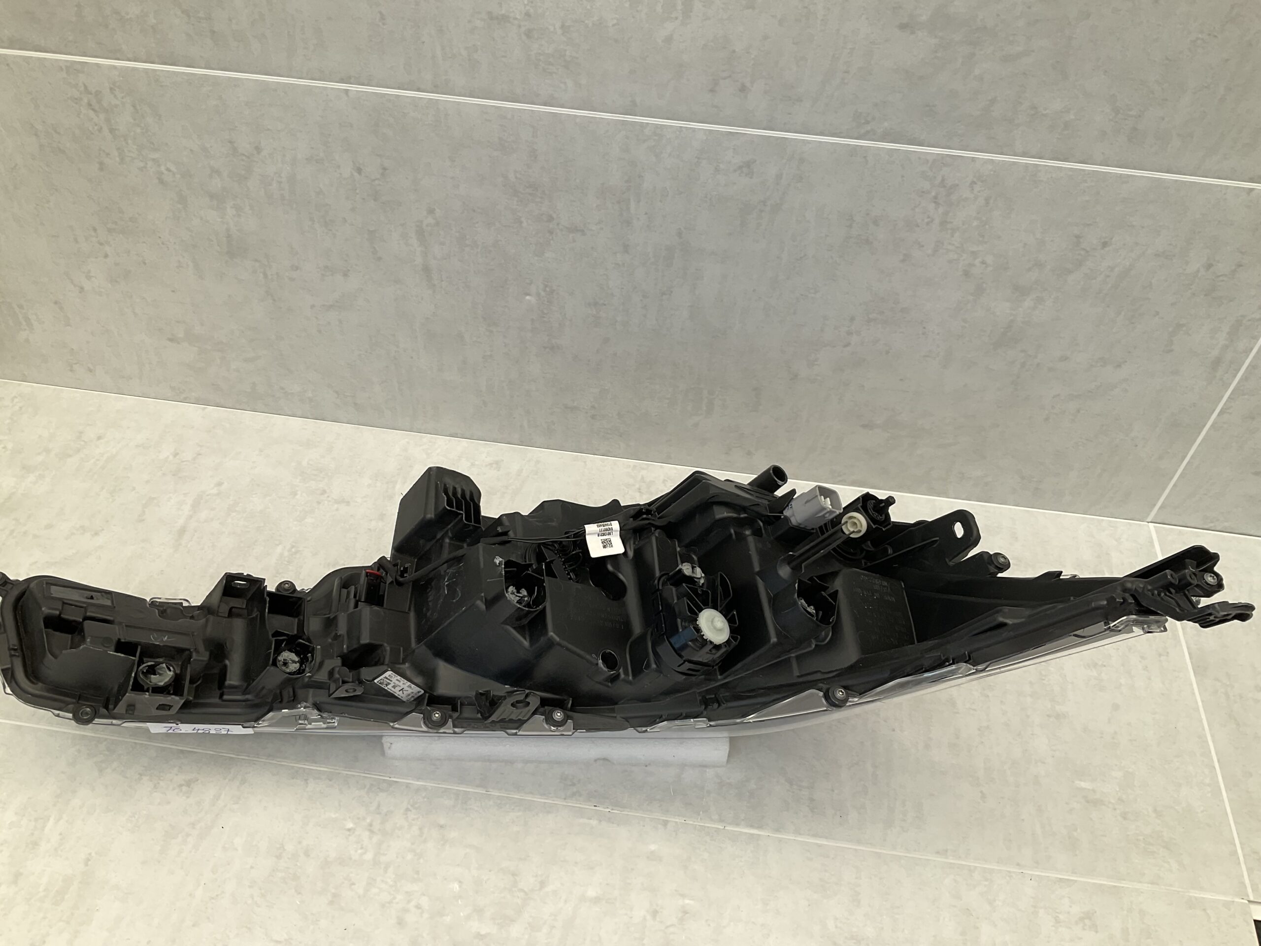 KOPLAMP TOYOTA COROLLA E21 81150-02S70 LINKS TO-4837