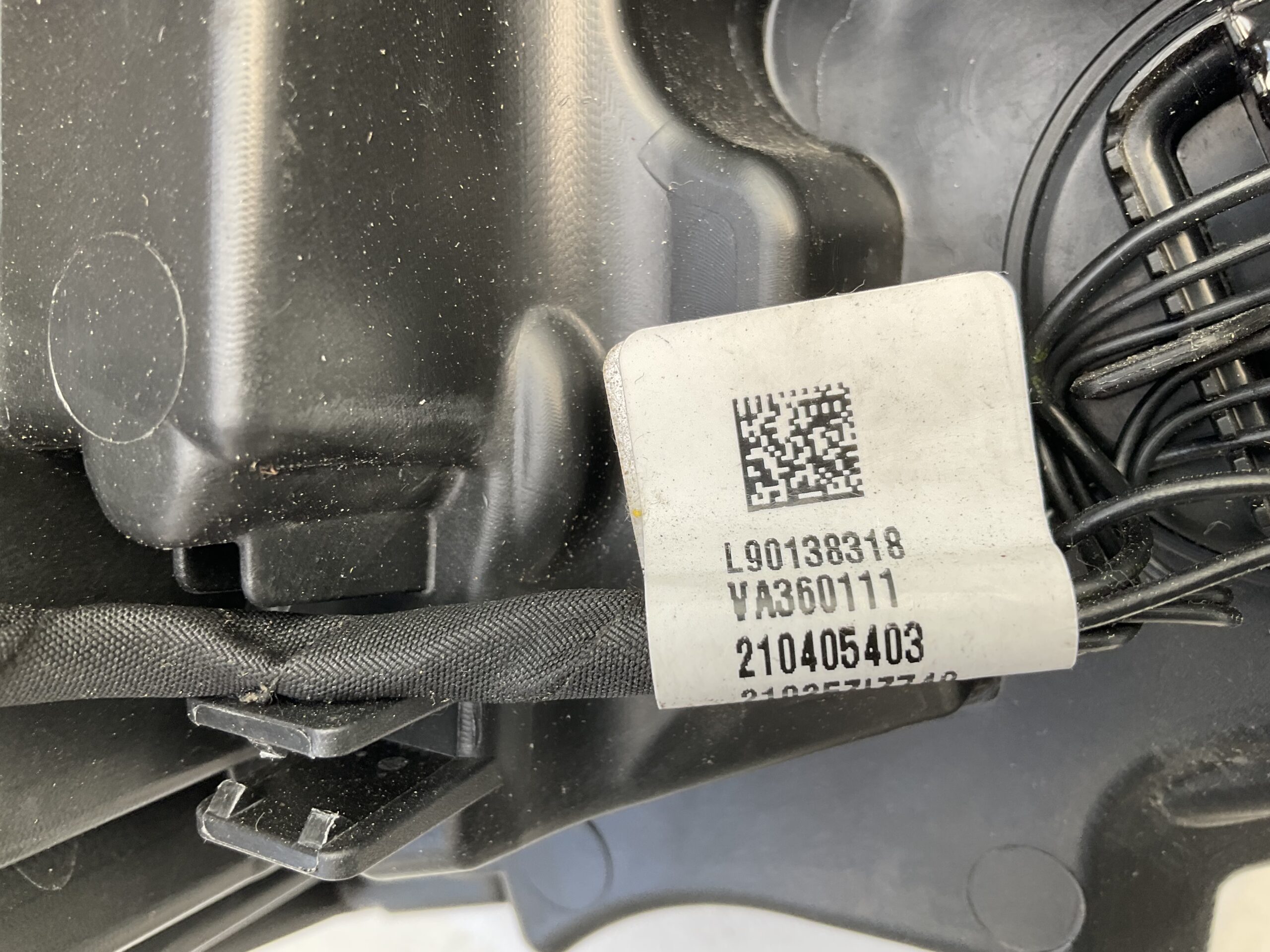 KOPLAMP TOYOTA COROLLA E21 81150-02S70 LINKS TO-4837