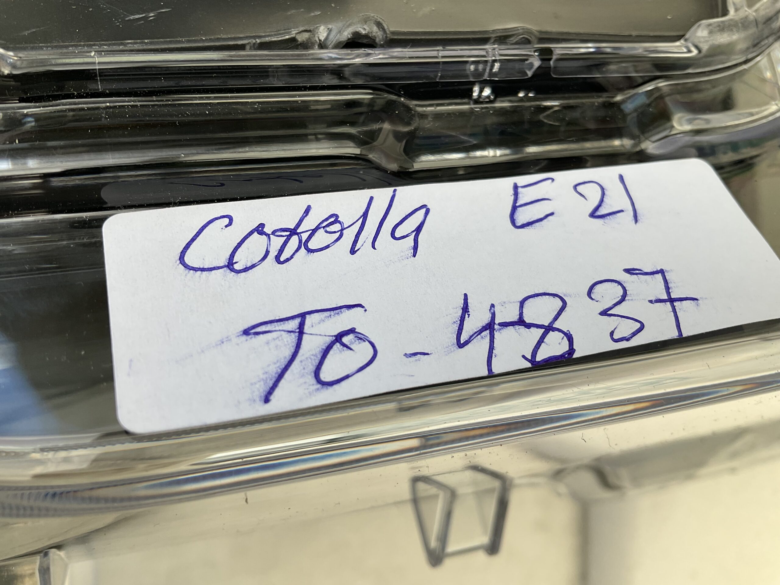 KOPLAMP TOYOTA COROLLA E21 81150-02S70 LINKS TO-4837