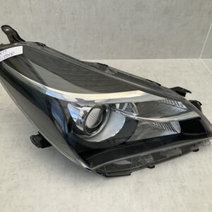 KOPLAMP TOYOTA YARIS 3 FACELIFT 14-17 HALOGEEN RECHTS TO-5348