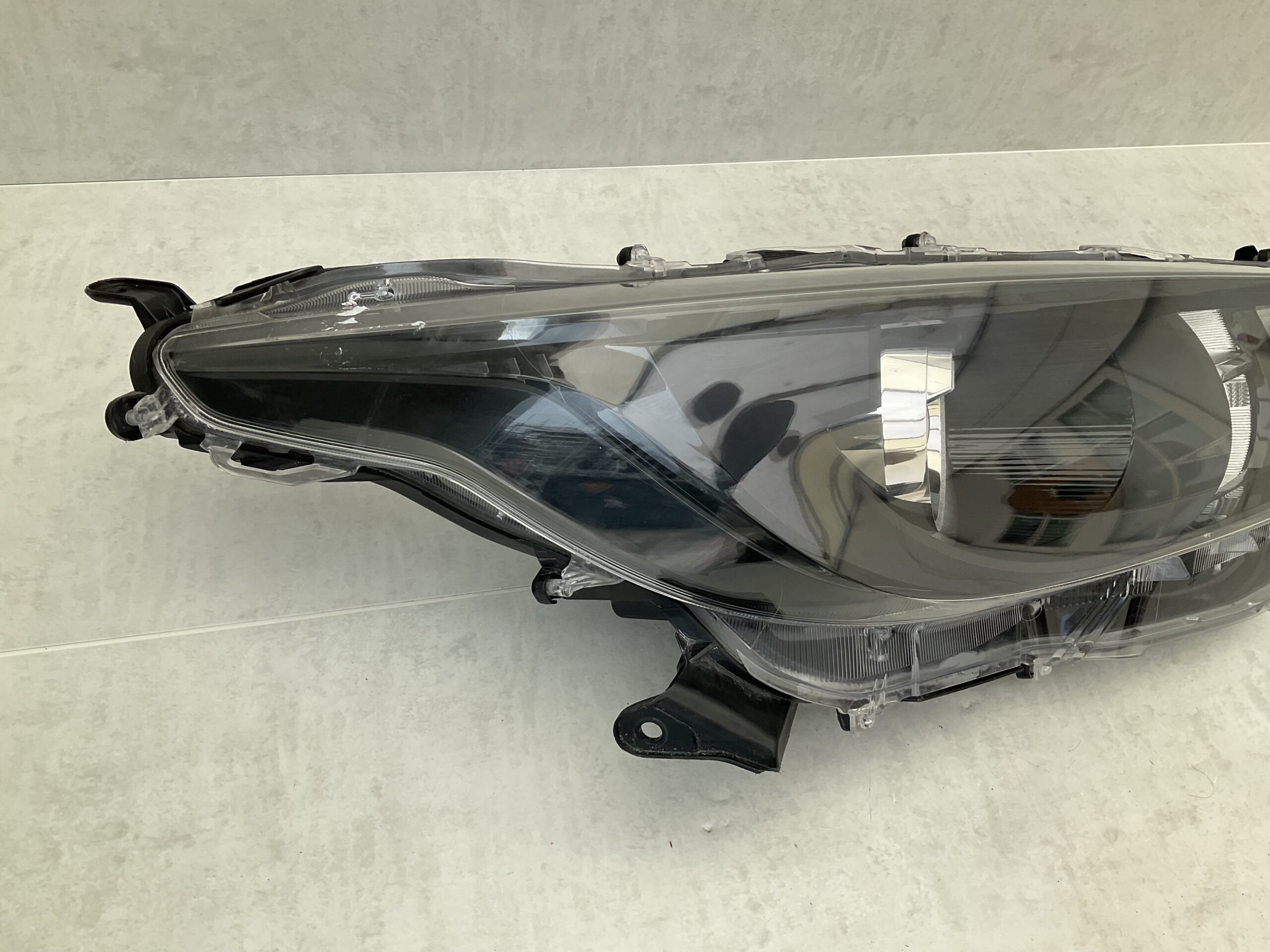 KOPLAMP TOYOTA YARIS K0-6EU LED ORIGINEEL RECHTS TO-8152