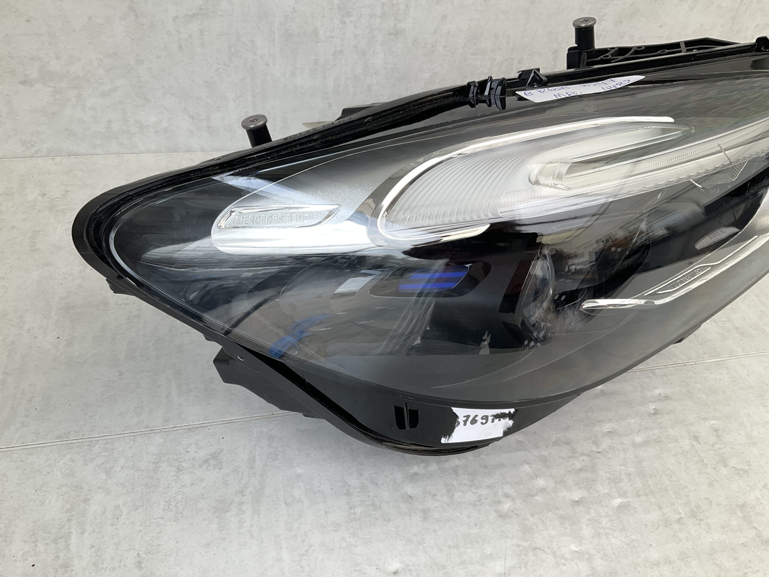 KOPLAMP MERCEDES B KLASSE W247 MULTIBEAM LED A2479061404 RECHTS MB-4482