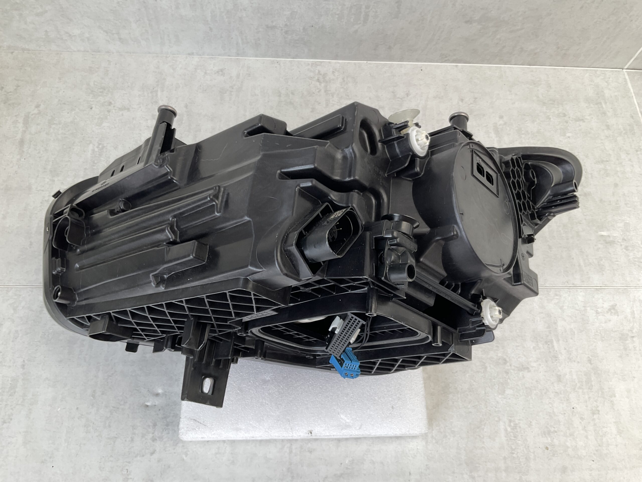 KOPLAMP MERCEDES B KLASSE W247 MULTIBEAM LED A2479061404 RECHTS MB-4482