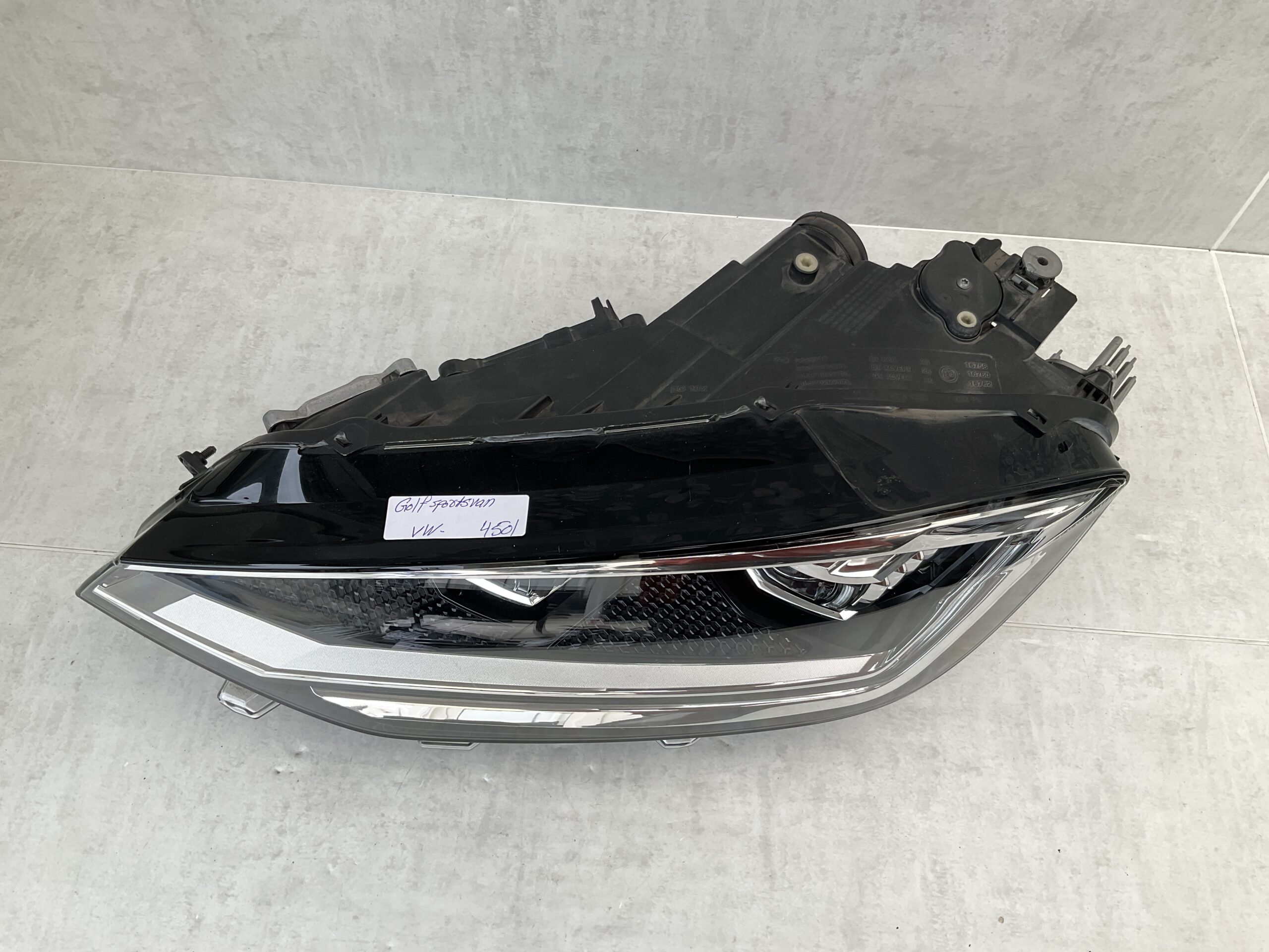 KOPLAMP VOLKSWAGEN GOLF 7 SPORTSVAN 517941081A LINKS VW-4501