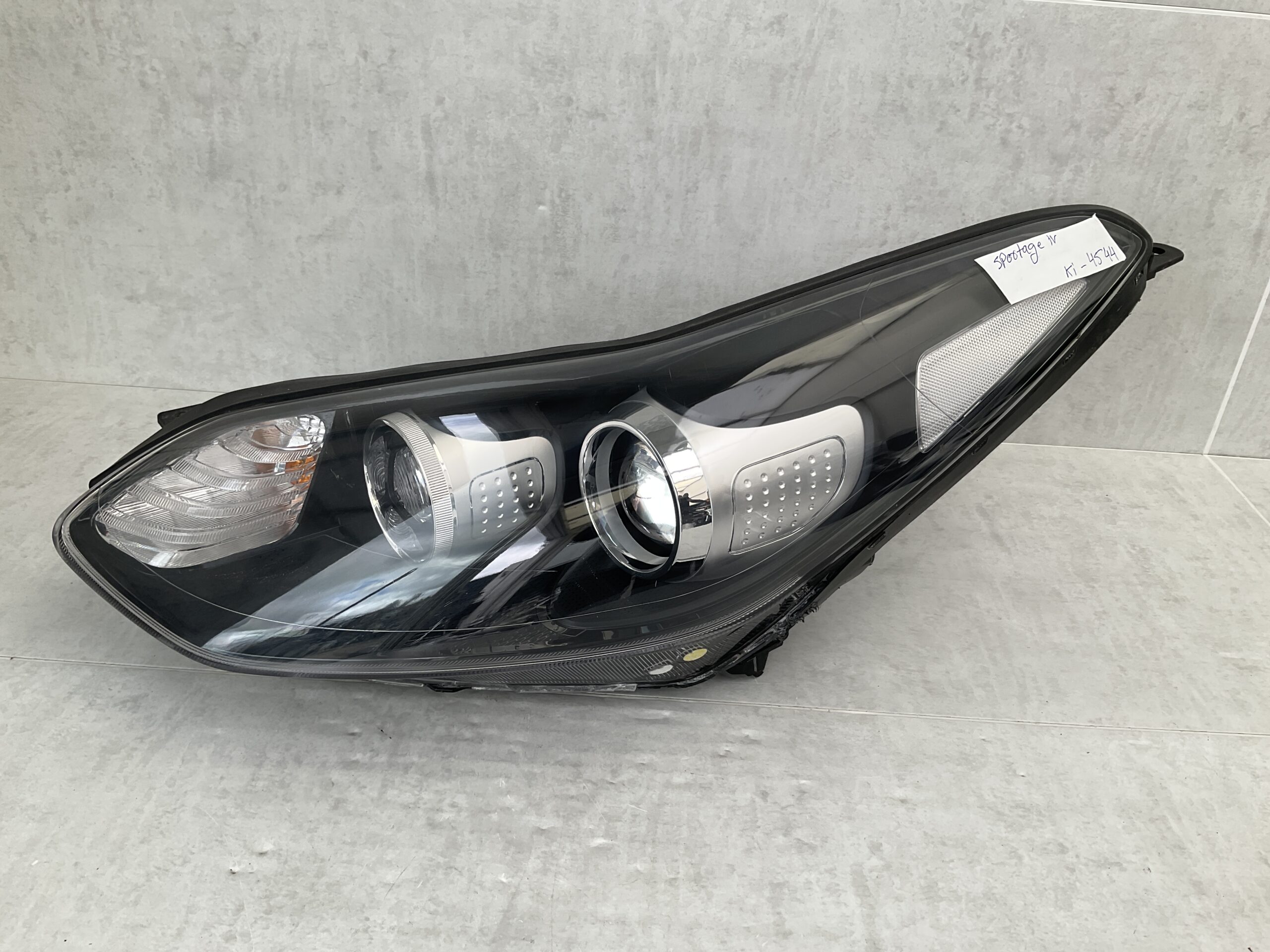 KOPLAMP KIA SPORTAGE FULL LED 92101-F1010 LINKS K-4544