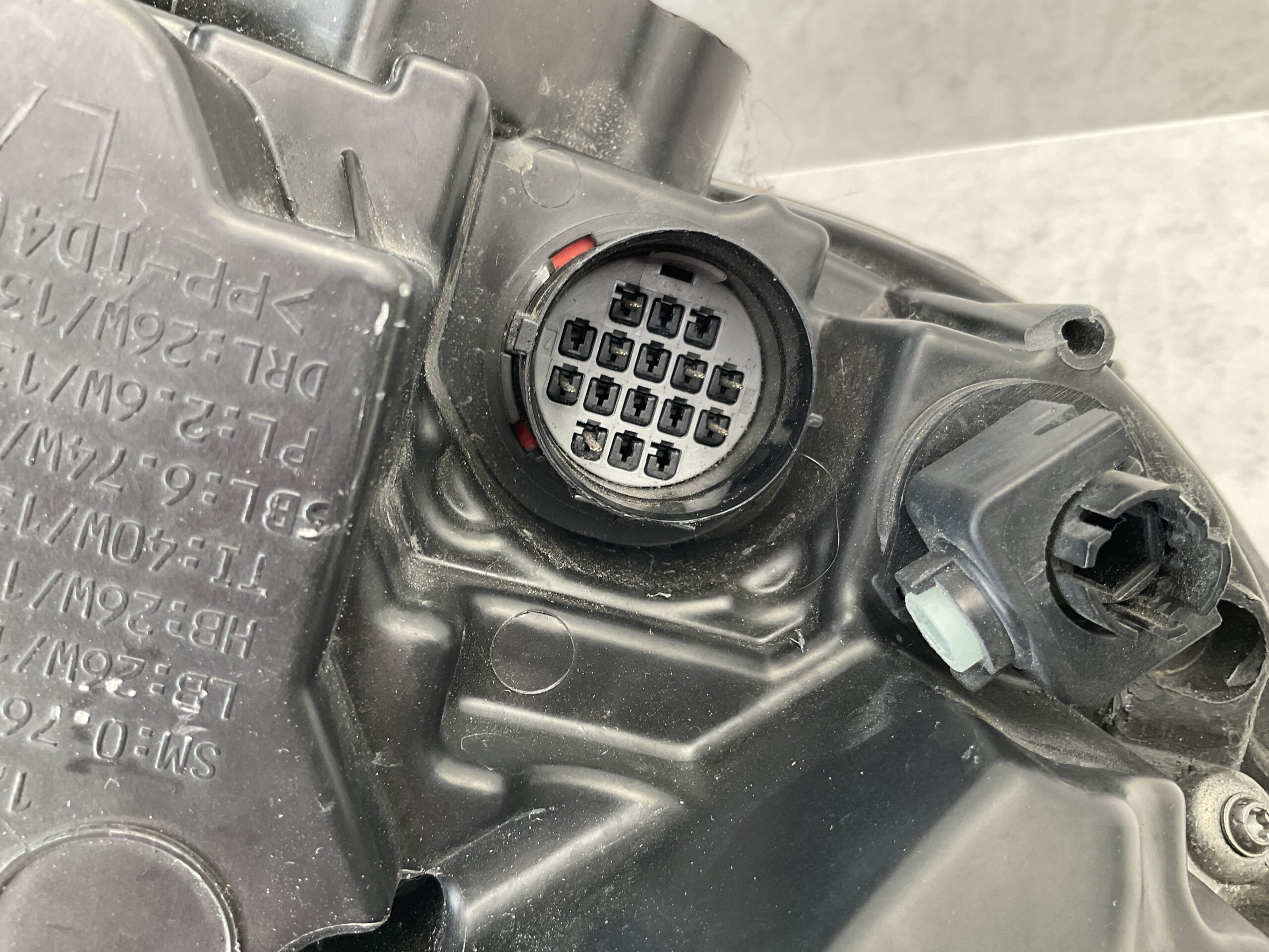 KOPLAMP LAND ROVER DISCOVERY L462 FULL LED HY32-13W030EB LINKS RR-4591