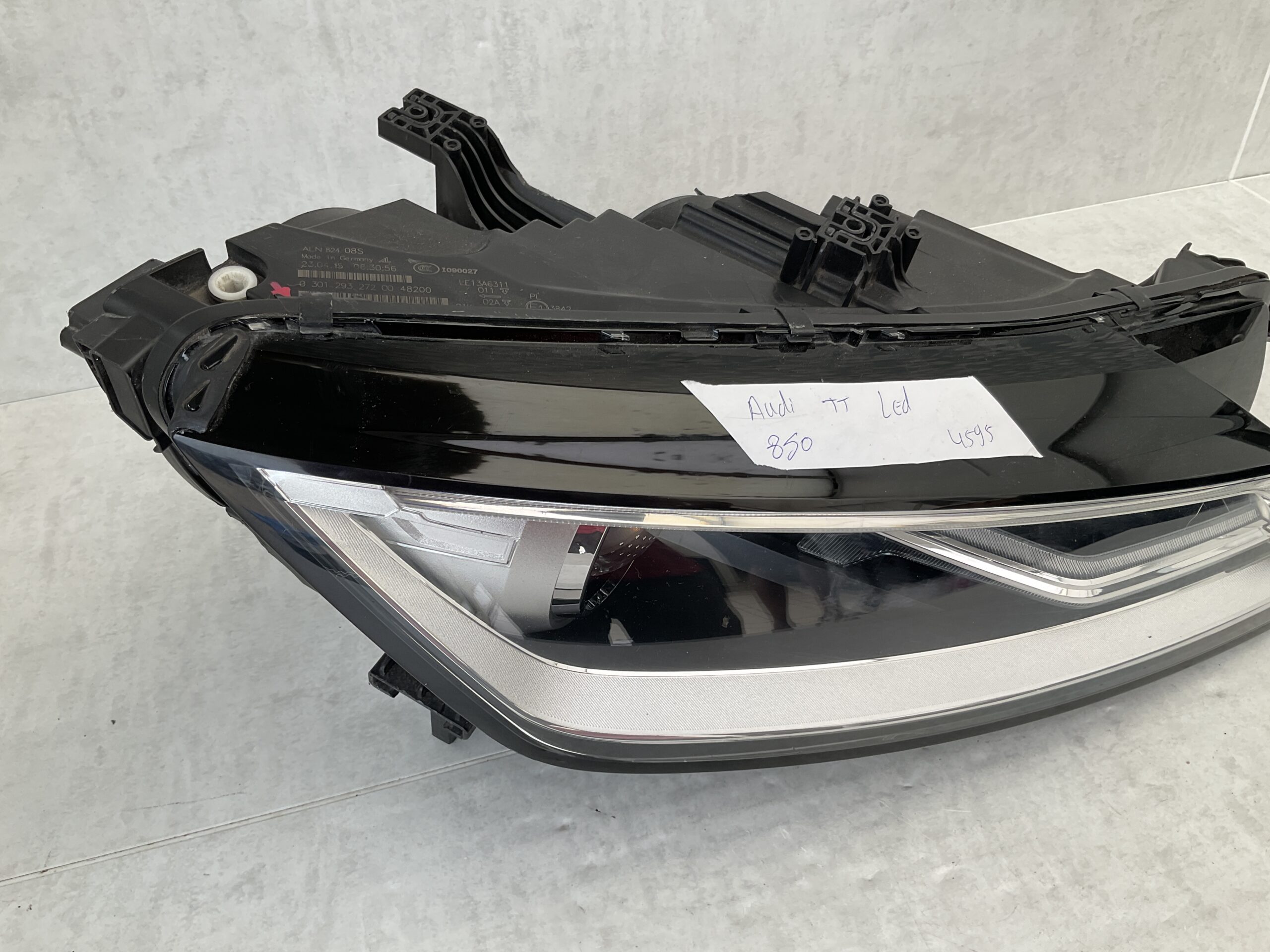 KOPLAMP AUDI TT TTS 8S BI-XENON LED LE13A63118S0941006 RECHTS AU-4595