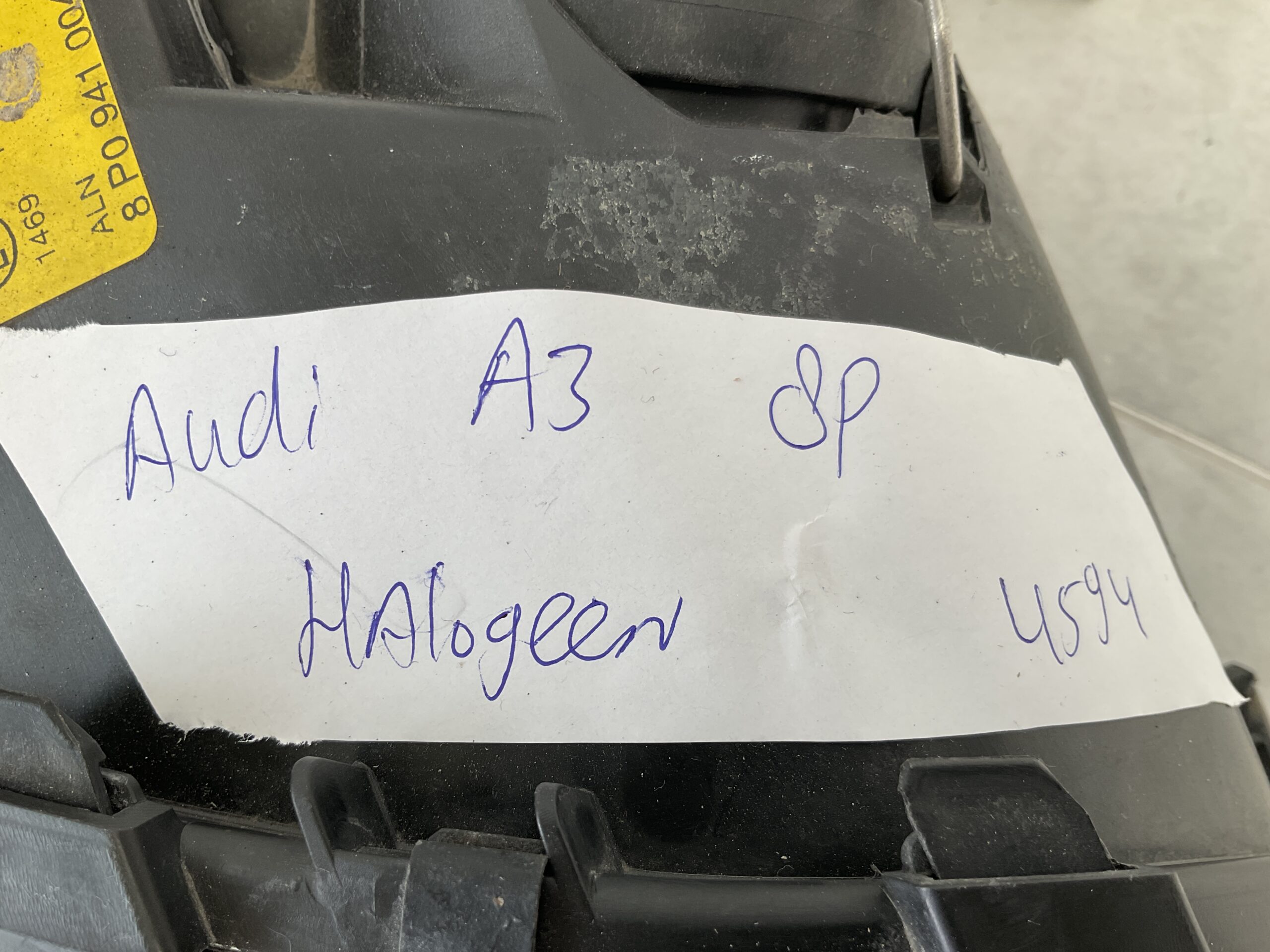 KOPLAMP AUDI A3 S3 8P HALOGEEN 8P0941004A RECHTS AU-4594