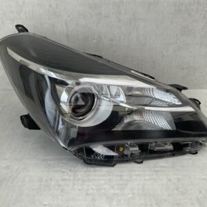 KOPLAMP TOYOTA YARIS 3 FACELIFT 14-17 HALOGEEN RECHTS TO-45609
