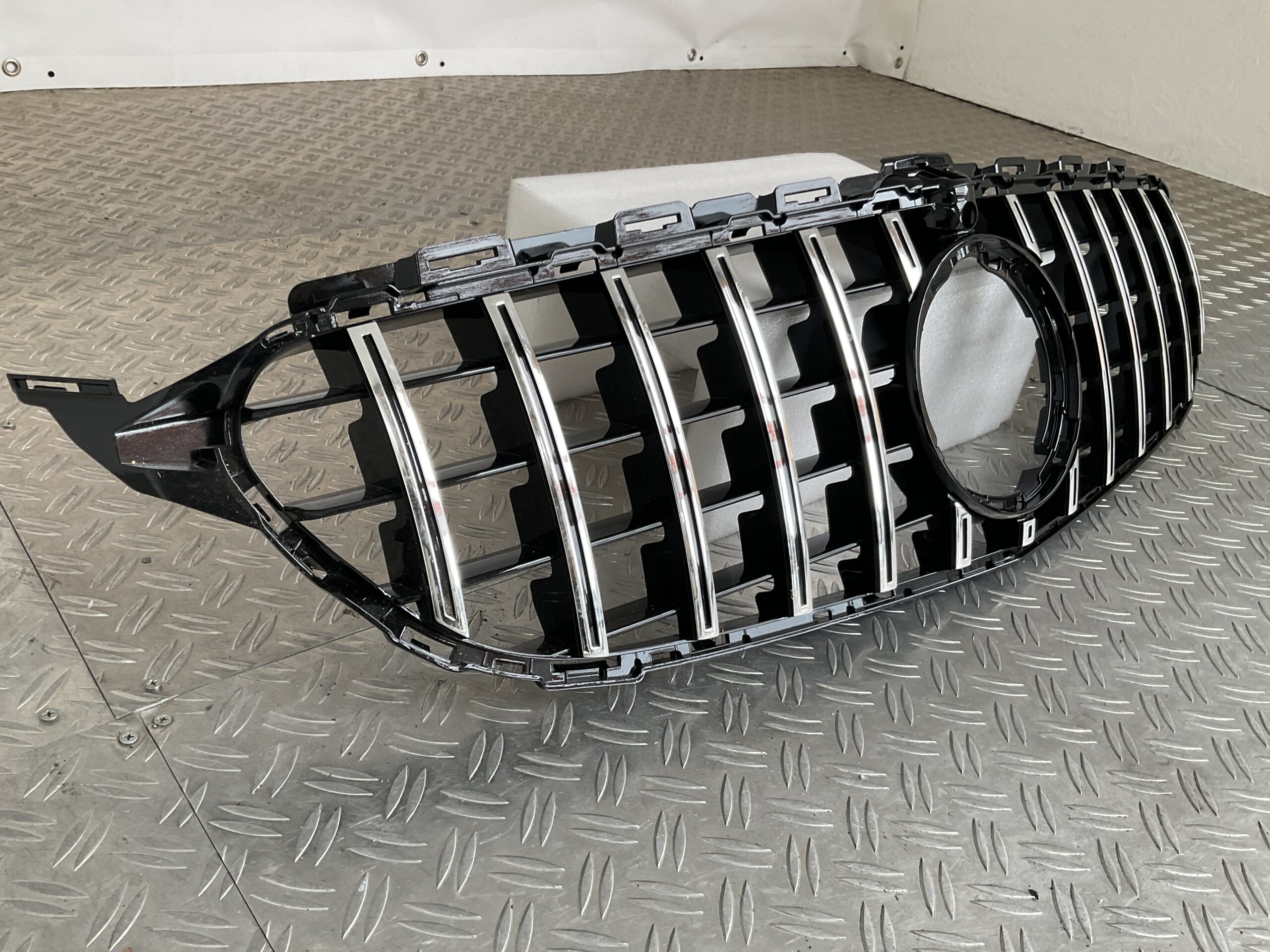 GT Panamericana Grill Mercedes C Klasse W205 Facelift 17-21 Camera Chrome Grille W205-FL