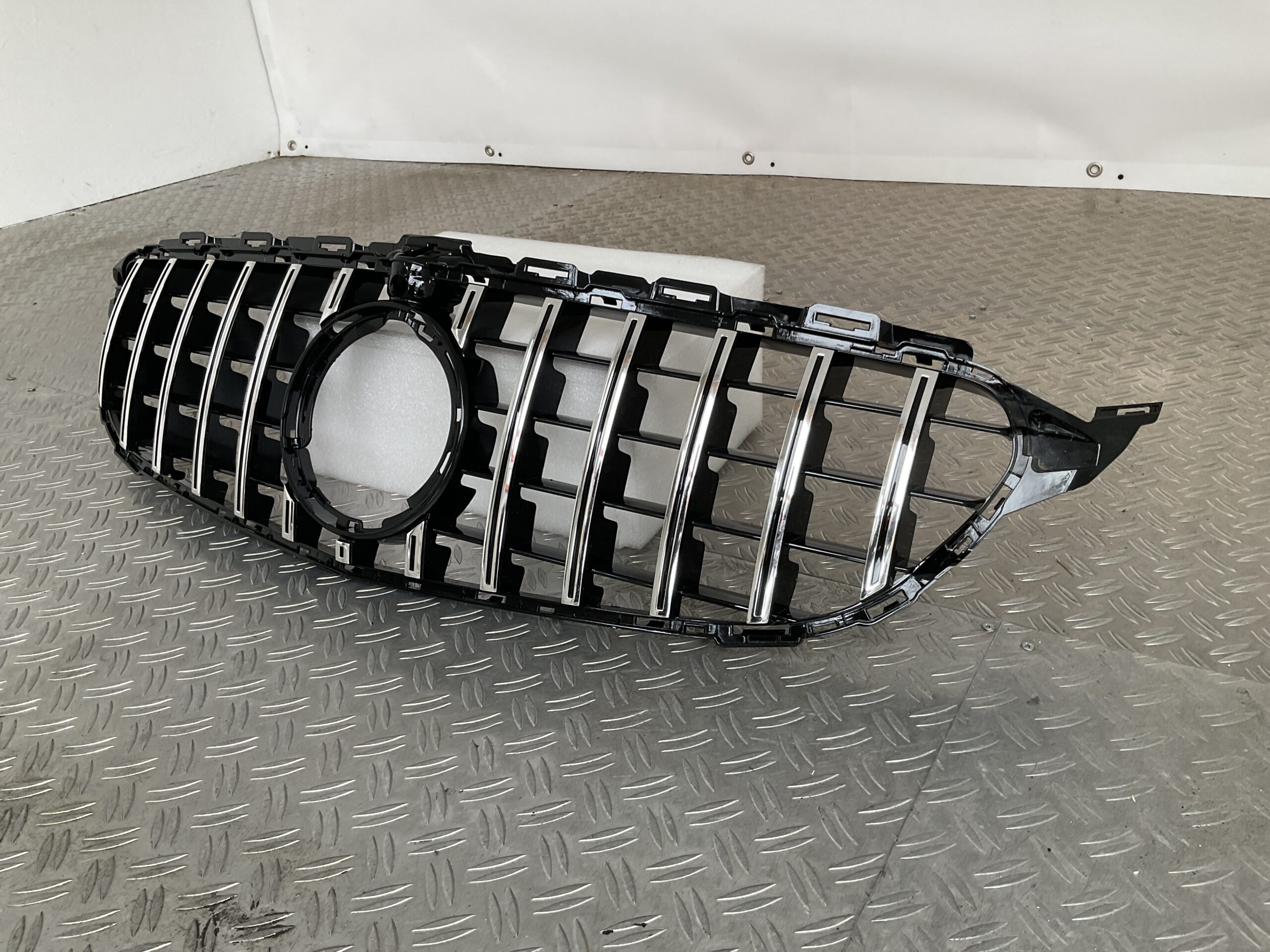 GT Panamericana Grill Mercedes C Klasse W205 Facelift 17-21 Camera Chrome Grille W205-FL