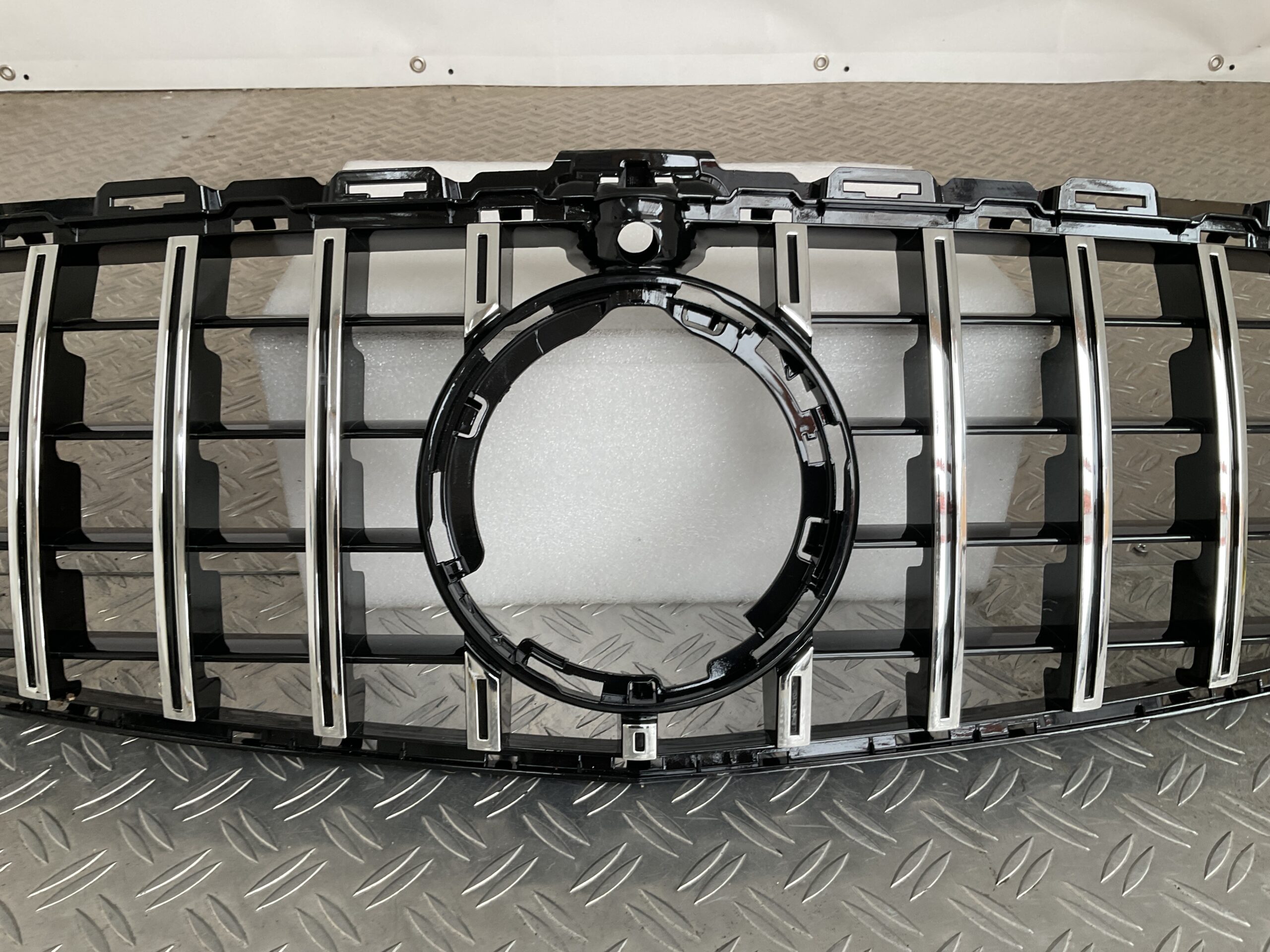 Grill Mercedes C Klasse W205 Facelift 17-21 Panamericana GT Camera Chrome Grille W205-FL