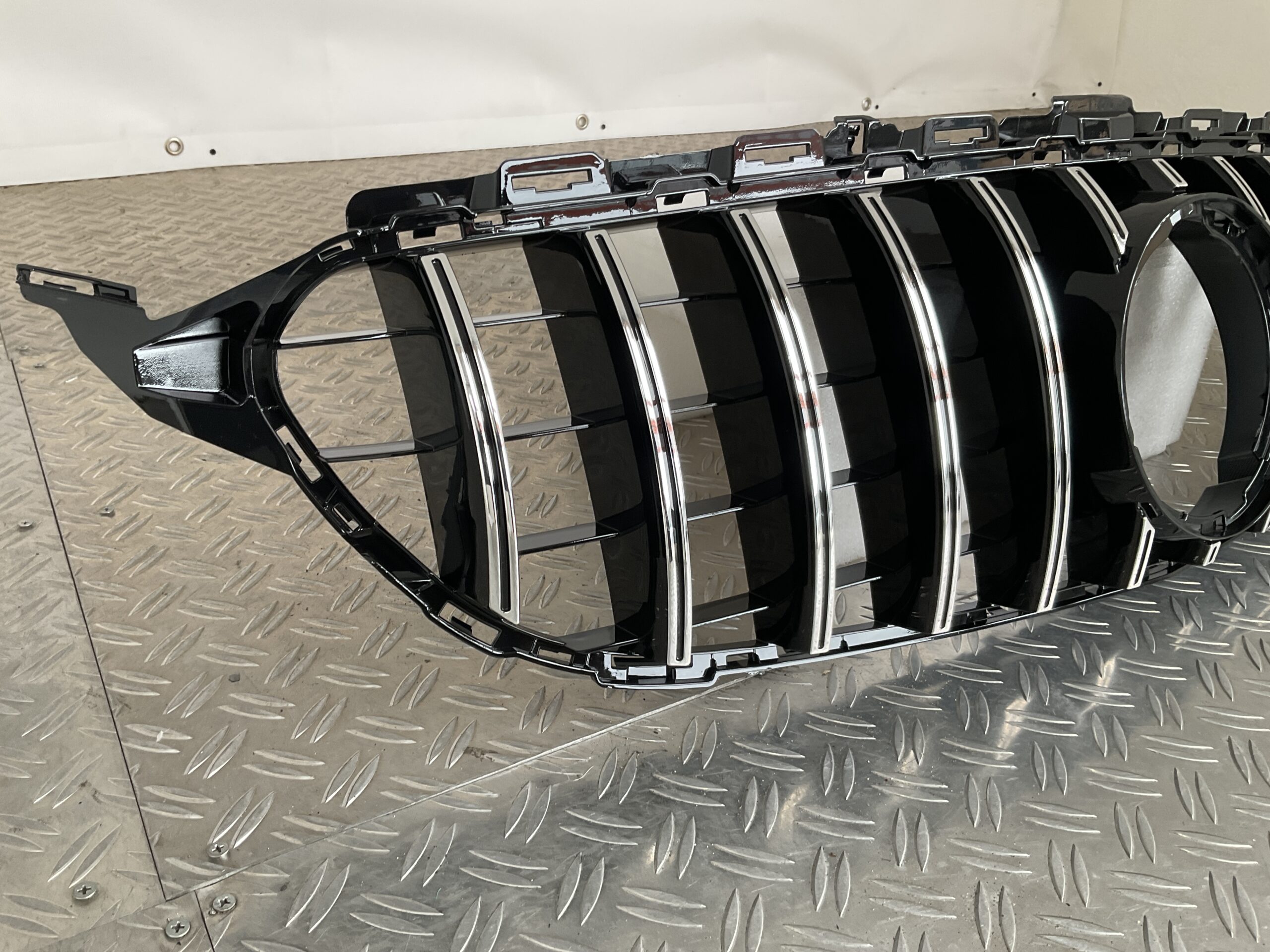 Grill Mercedes C Klasse W205 Facelift 17-21 Panamericana GT Grille Chrome W205-FL