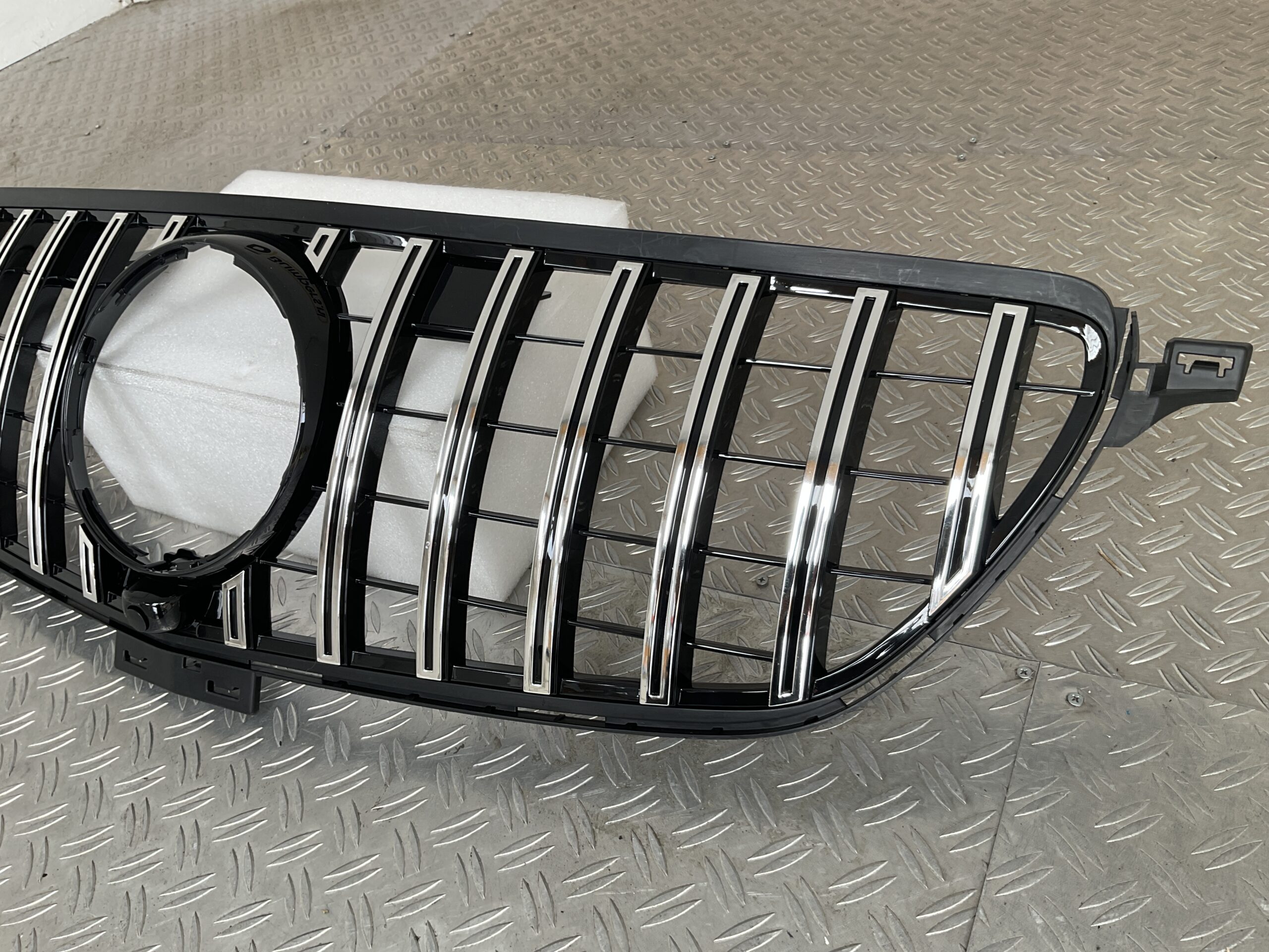 Grill Mercedes GLE W292 16-20 GT Panamericana Grille Camera Chrome W292-C