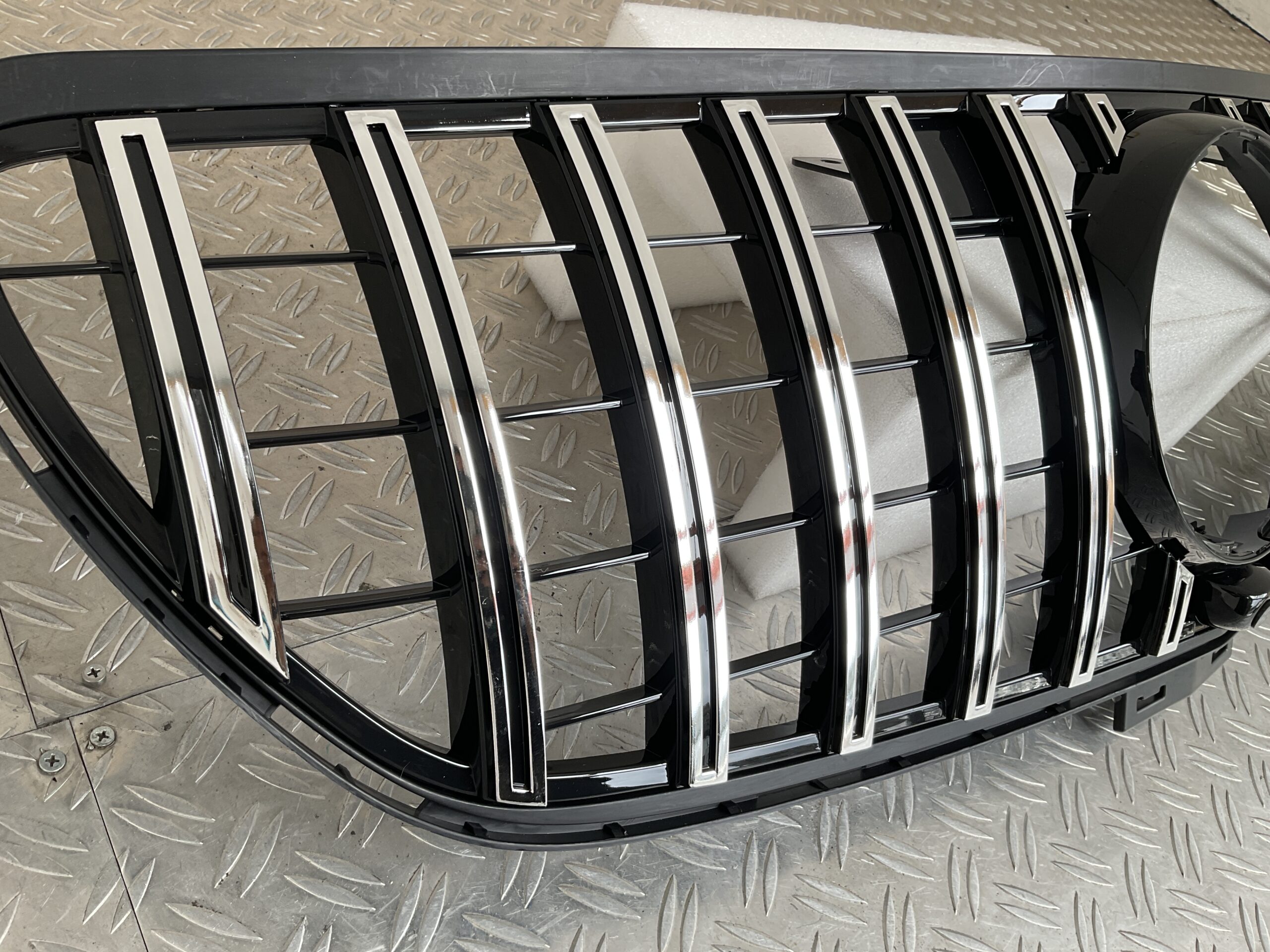 Grill Mercedes GLE W292 16-20 GT Panamericana Grille Camera Chrome W292-C