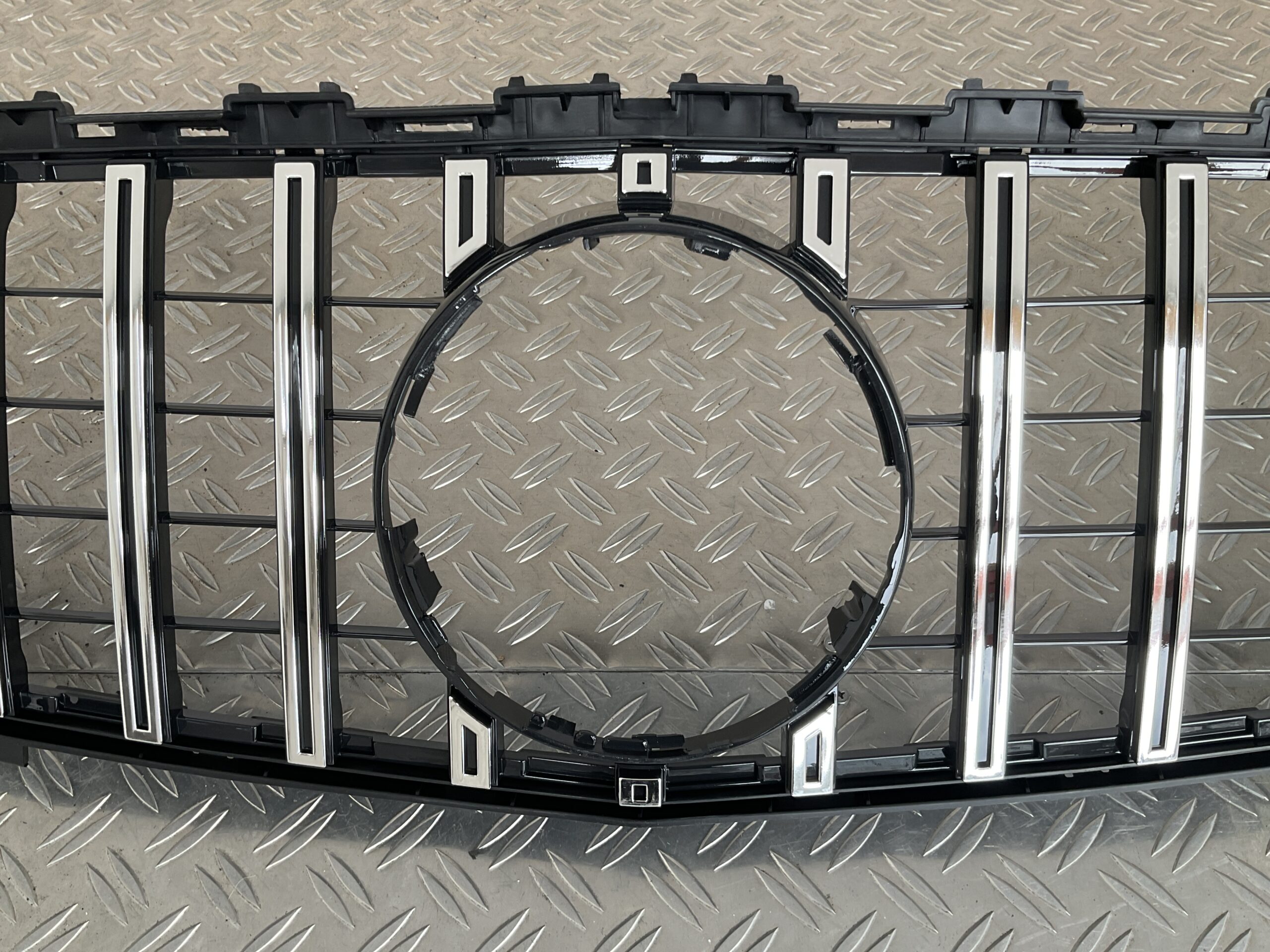 Grill GT Panamericana Mercedes A Klasse W176 Facelift 16-19 Grille Chrome W176-FL