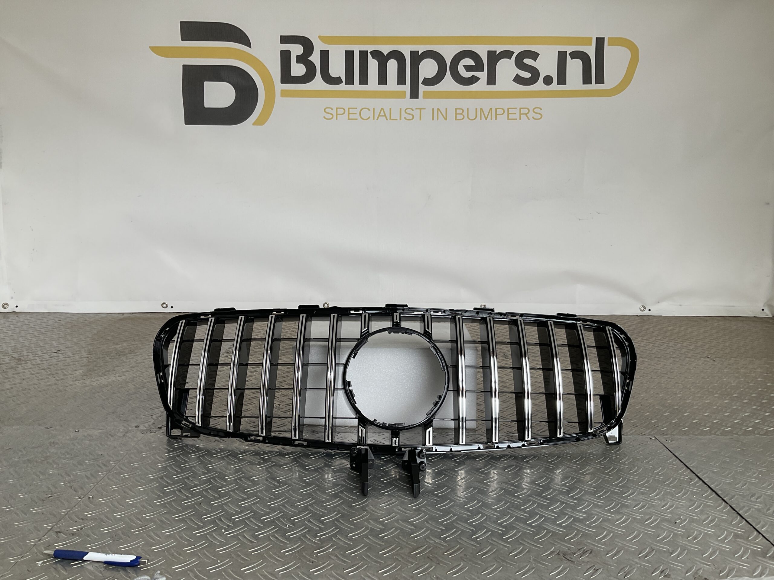 Grill Mercedes GLA Klasse W156 Facelift 16-19 GT Panamericana Grille Chrome W156-FL