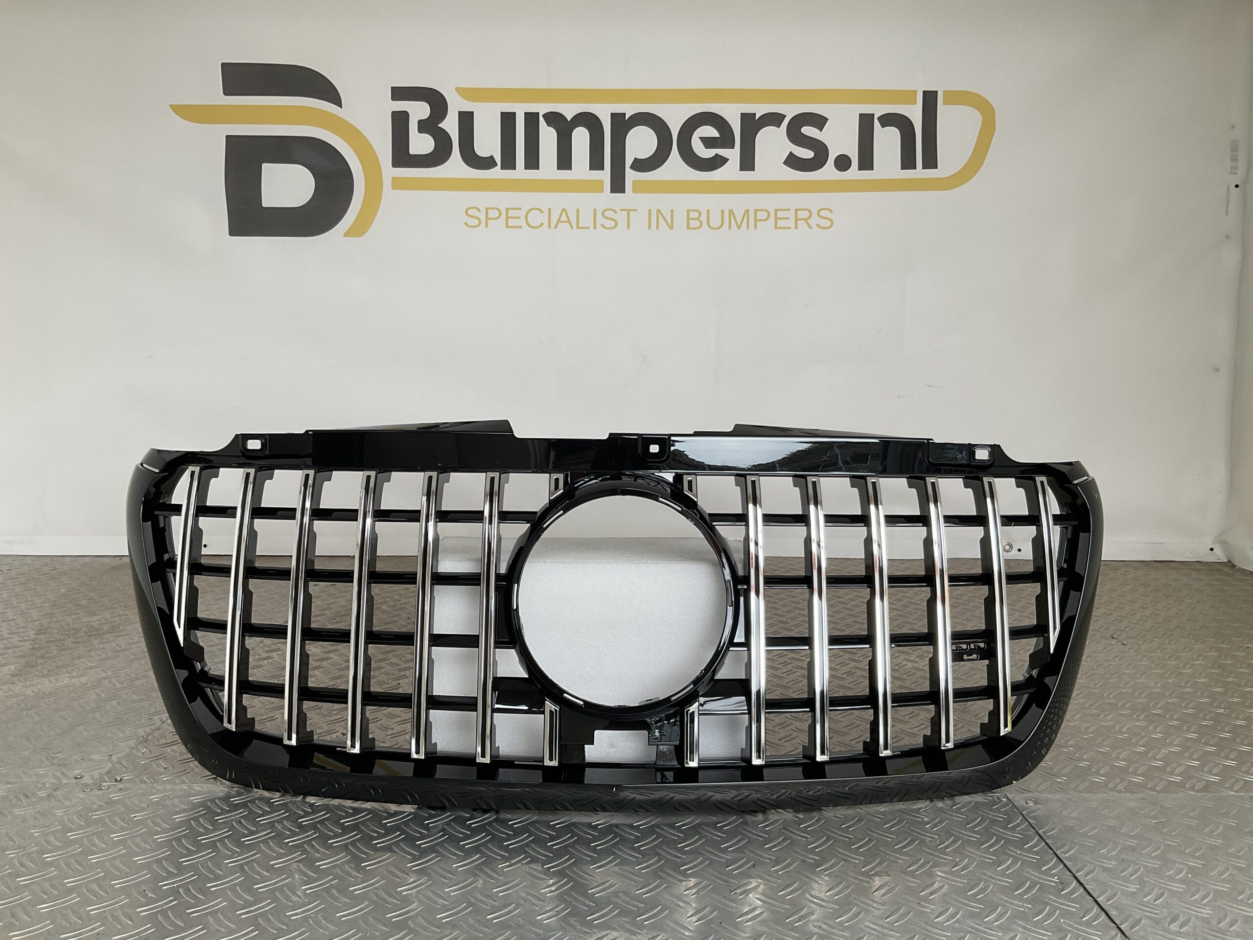 Grill Mercedes Sprinter W907 19-25 GT Panamericana Grille Chrome W907-C