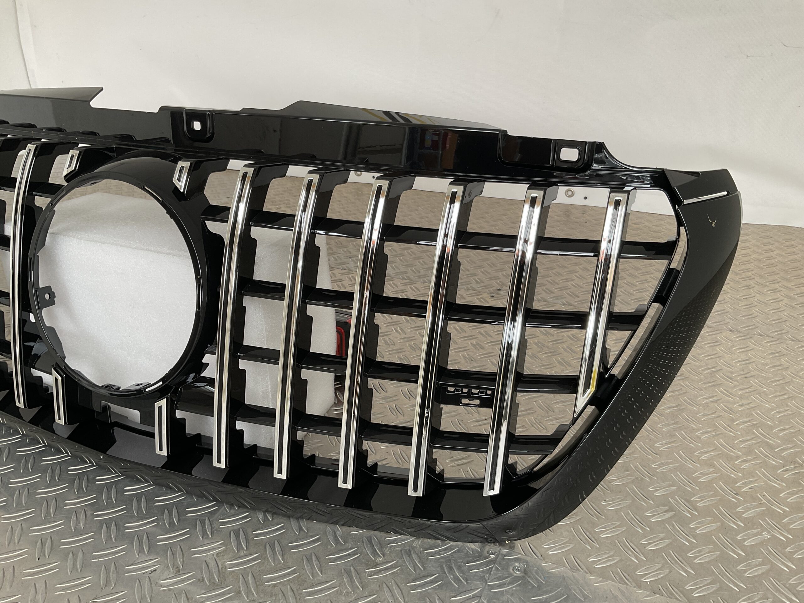 Grill Mercedes Sprinter W907 19-25 GT Panamericana Grille Chrome W907-C