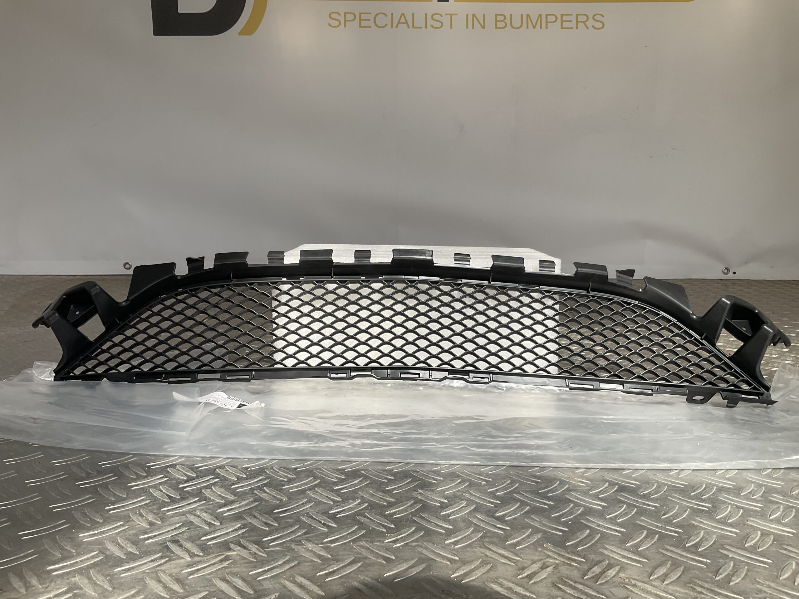 Grill Mercedes C Klasse W205 AMG 14-18 A2058852123 Bumper Grill