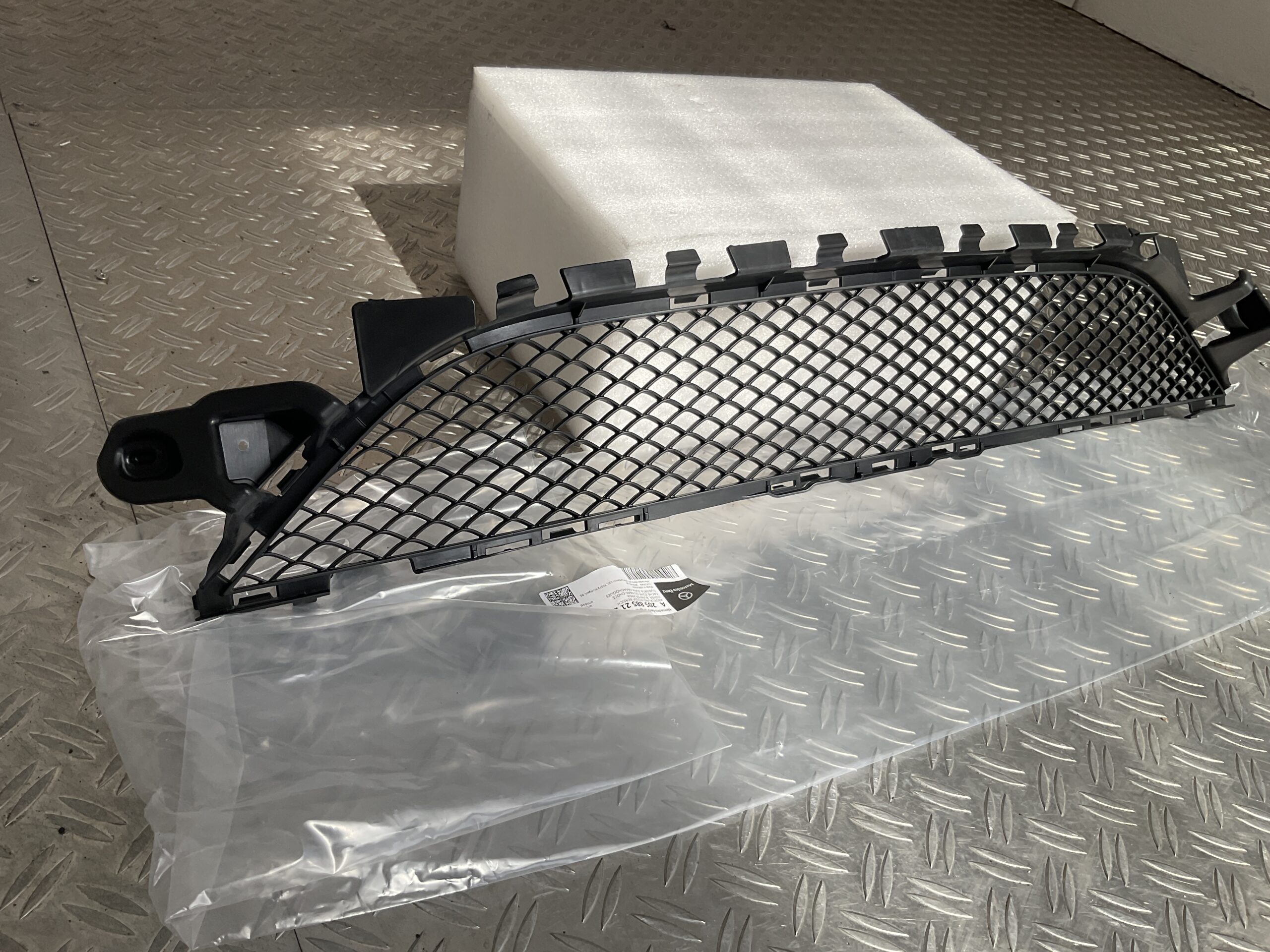 Grill Mercedes C Klasse W205 AMG 14-18 A2058852123 Bumper Grill