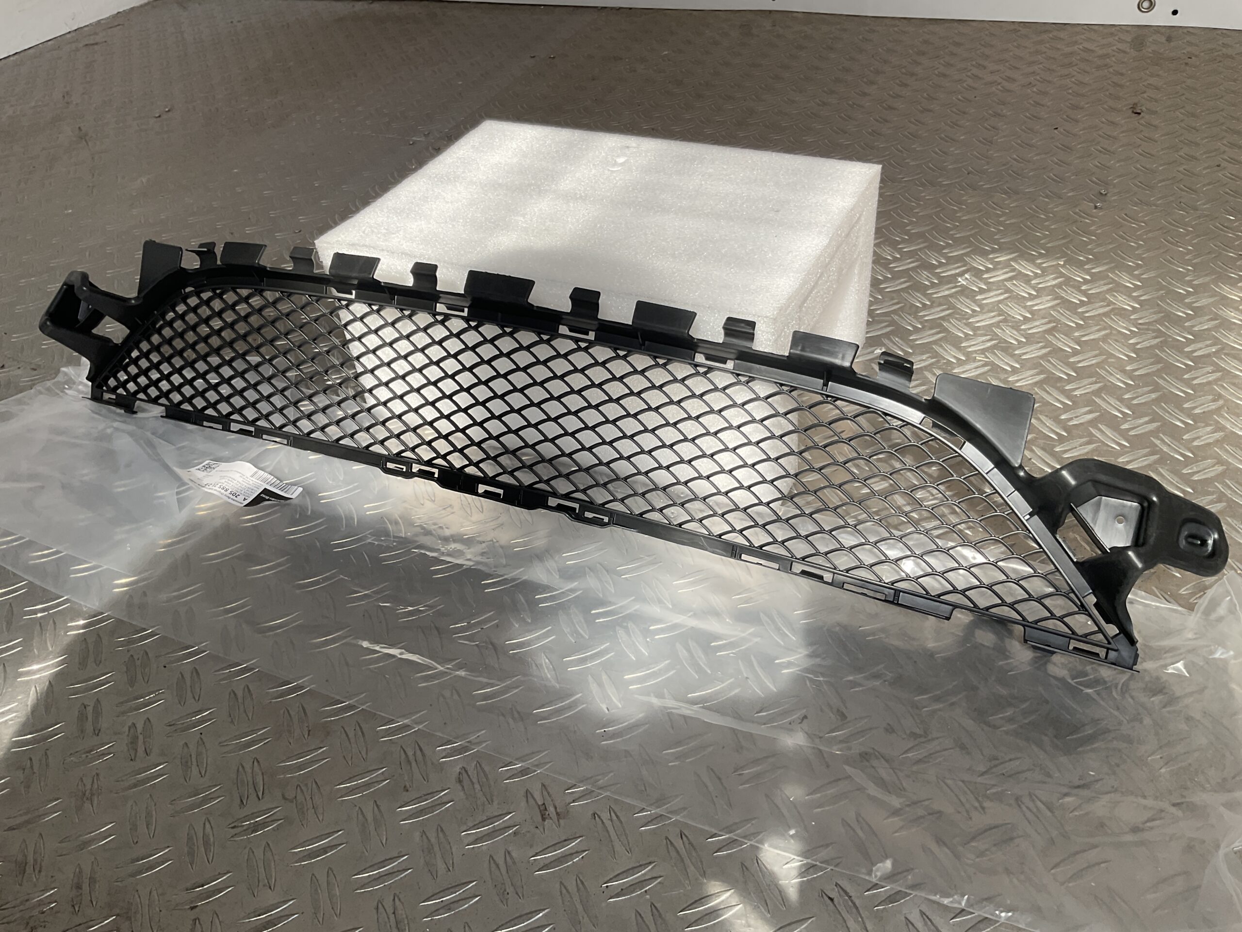 Grill Mercedes C Klasse W205 AMG 14-18 A2058852123 Bumper Grill