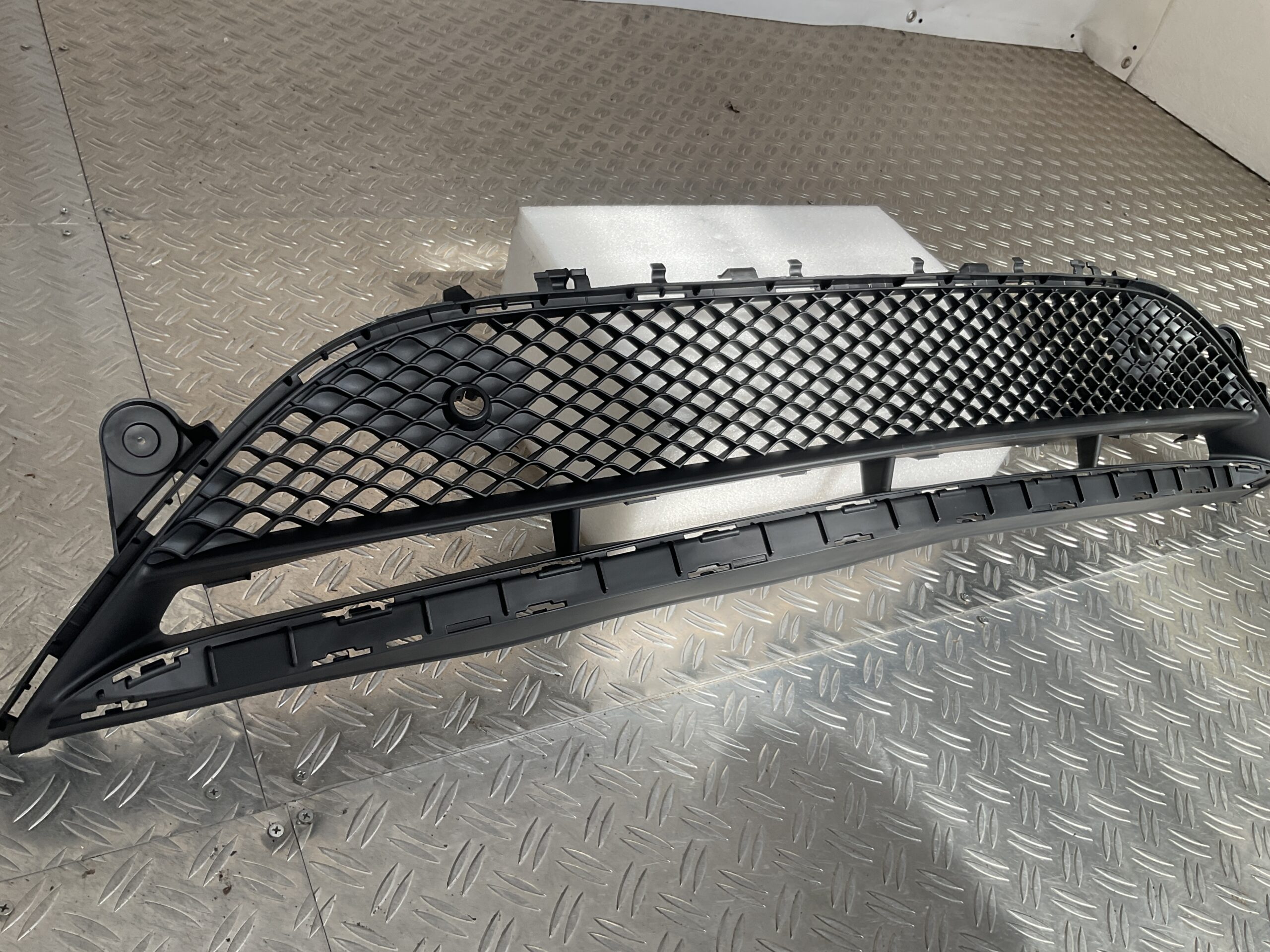 Grill Mercedes E Klasse W213 AMG 14-18 A2138856900 Bumper Grill