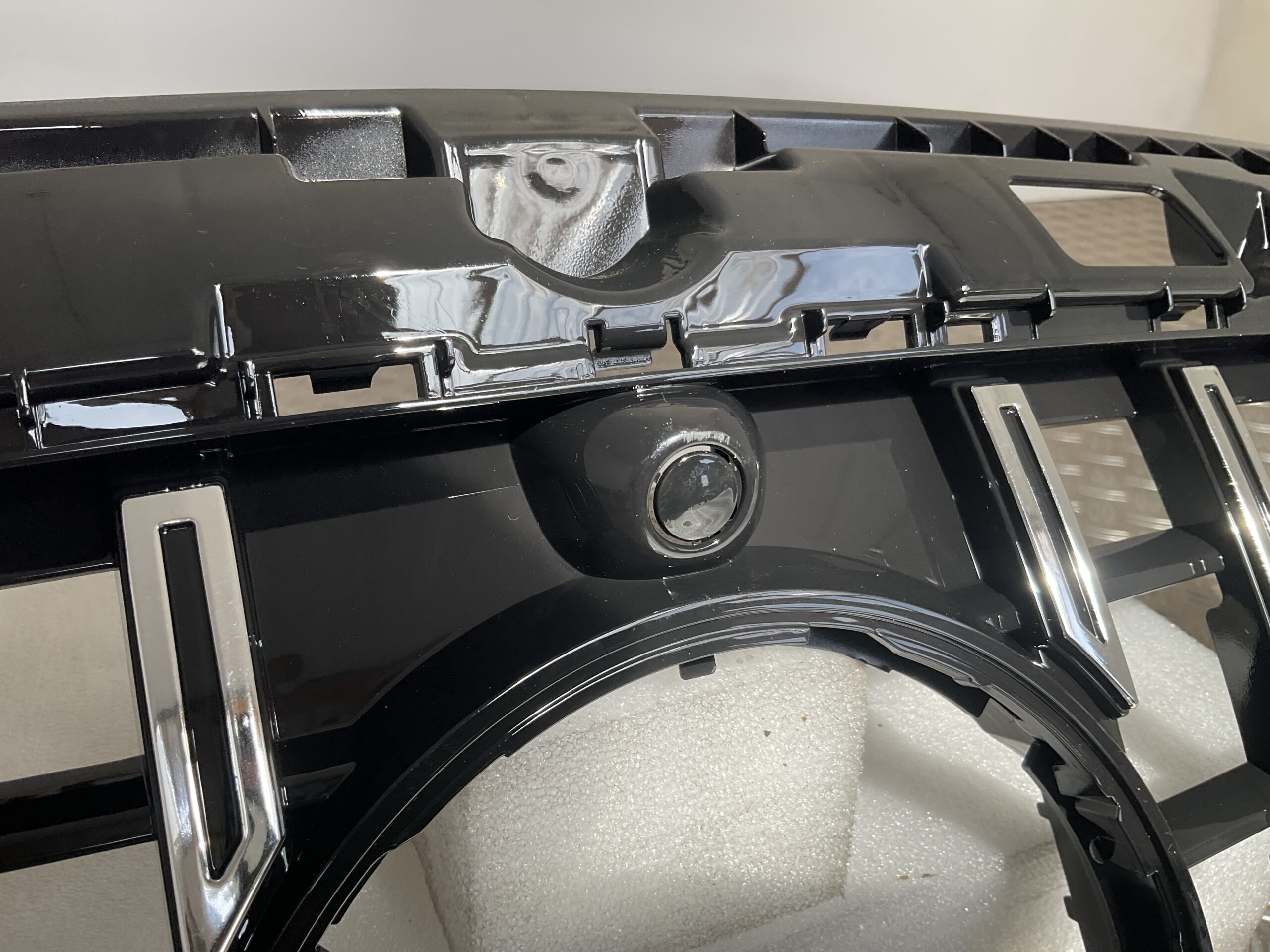 Grill Mercedes GLA Klasse H247 GT Panamericana Grille Camera Chrome H247-C