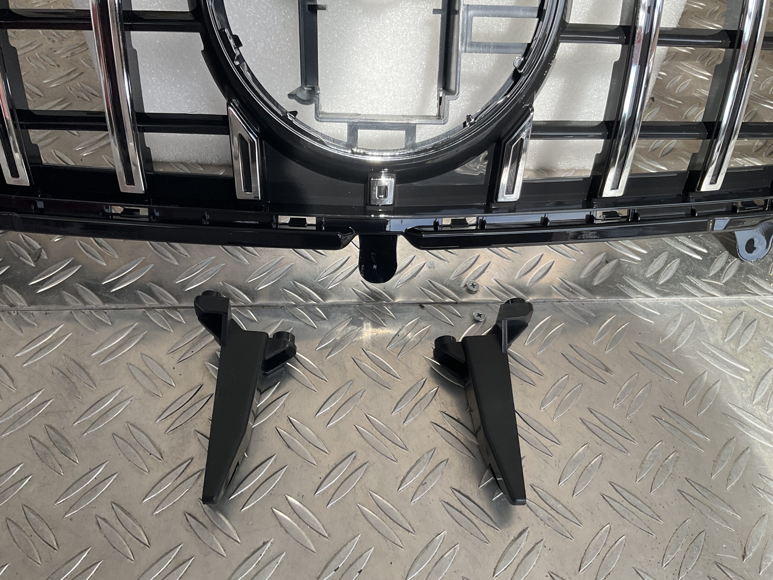 Grill Mercedes GLA Klasse H247 GT Panamericana Grille Camera Chrome H247-C