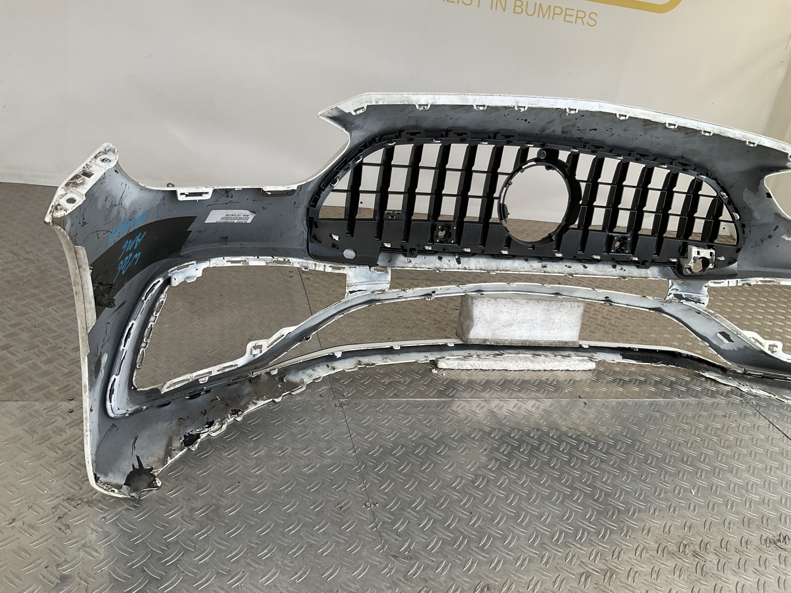 Bumper Mercedes C Klasse W206 AMG 22-25 pdc A2068858401 Voorbumper 1-A4-14729z