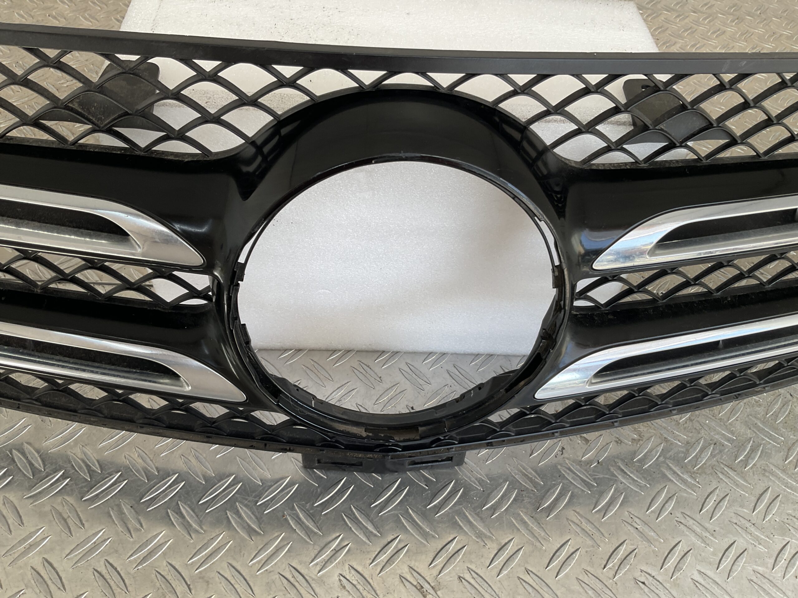 Grill Mercedes GLE W166 AMG 16-19 A1668880260 Bumper Grille MB-1134