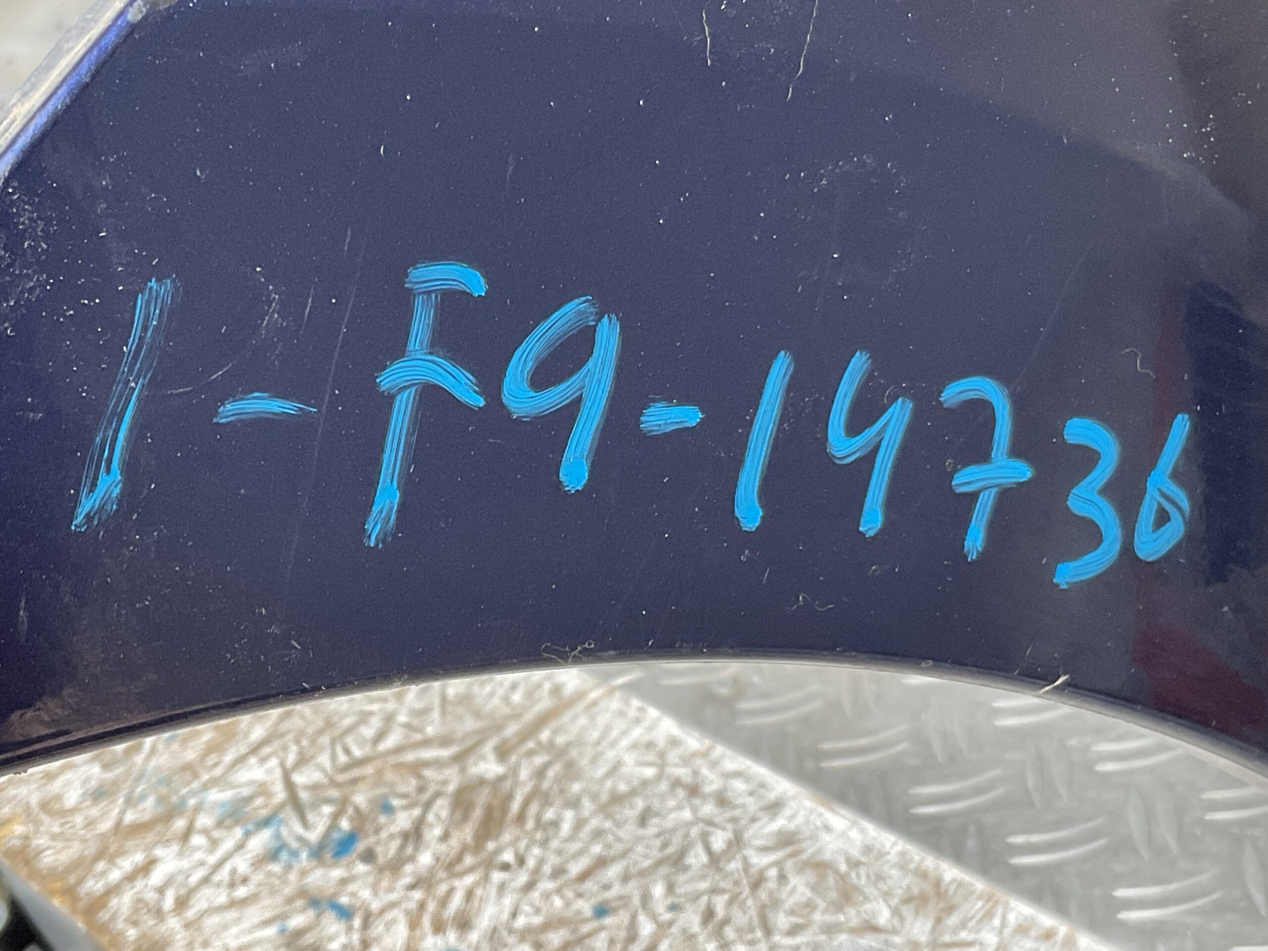 Bumper Volkswagen Touran 5TA III 15-18 5TA807421AB Achterbumper 1-F9-14736z