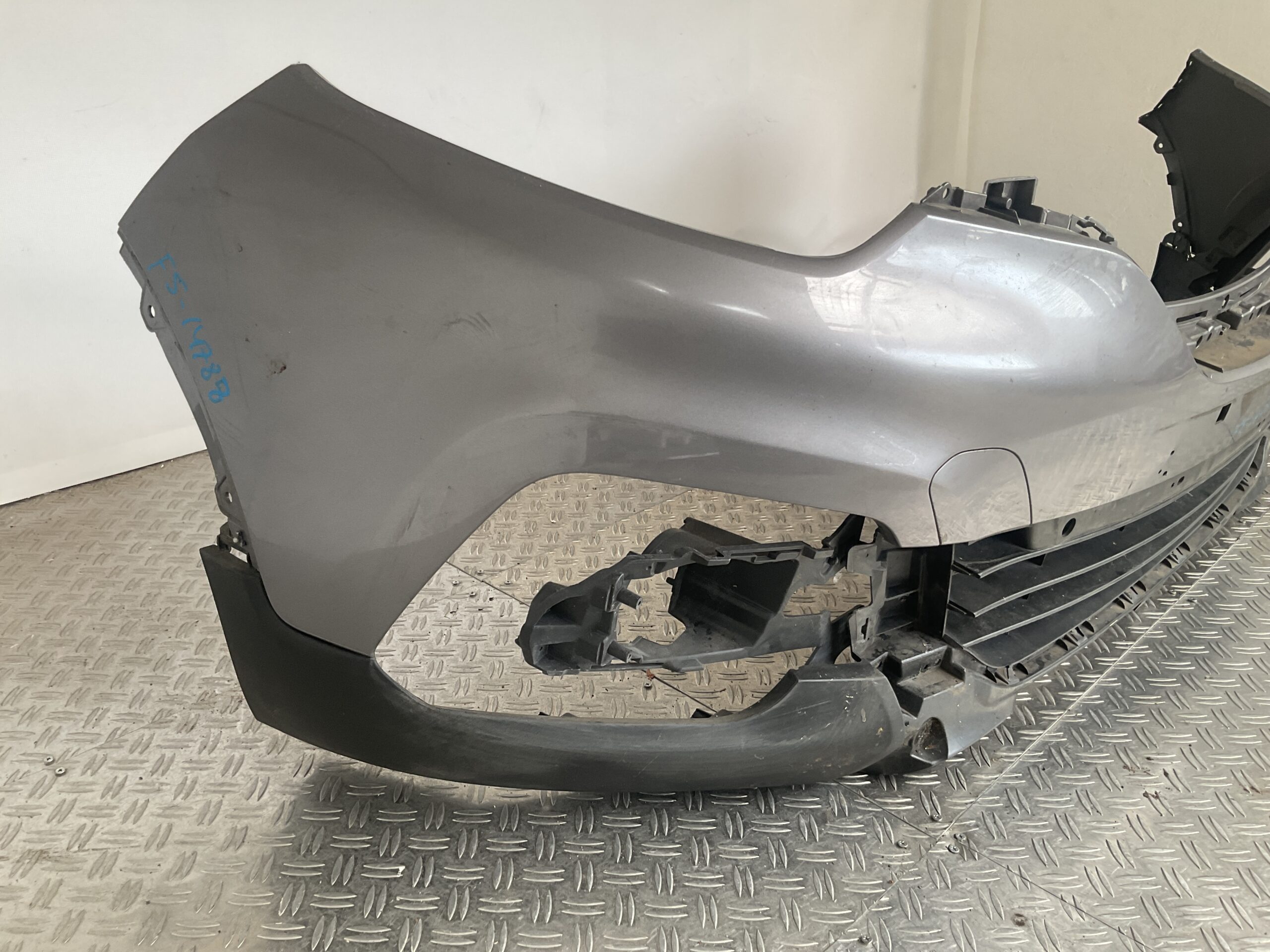 Bumper Renault Captur Facelift 16-21 620227019R Voorbumper F5-14788z