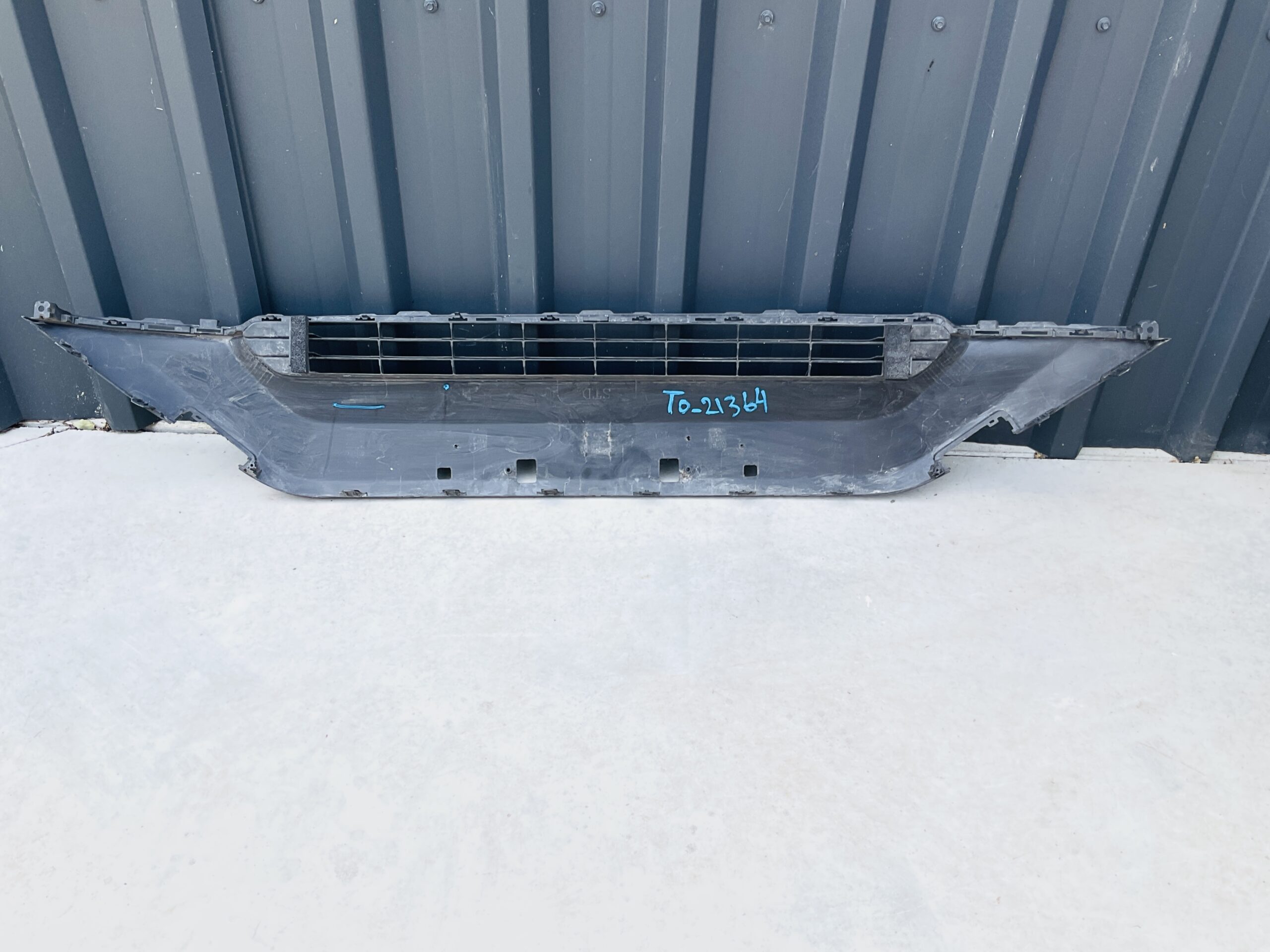 Bumper Grill Toyota Rav4 53113-42110 onder Grill TO-21364