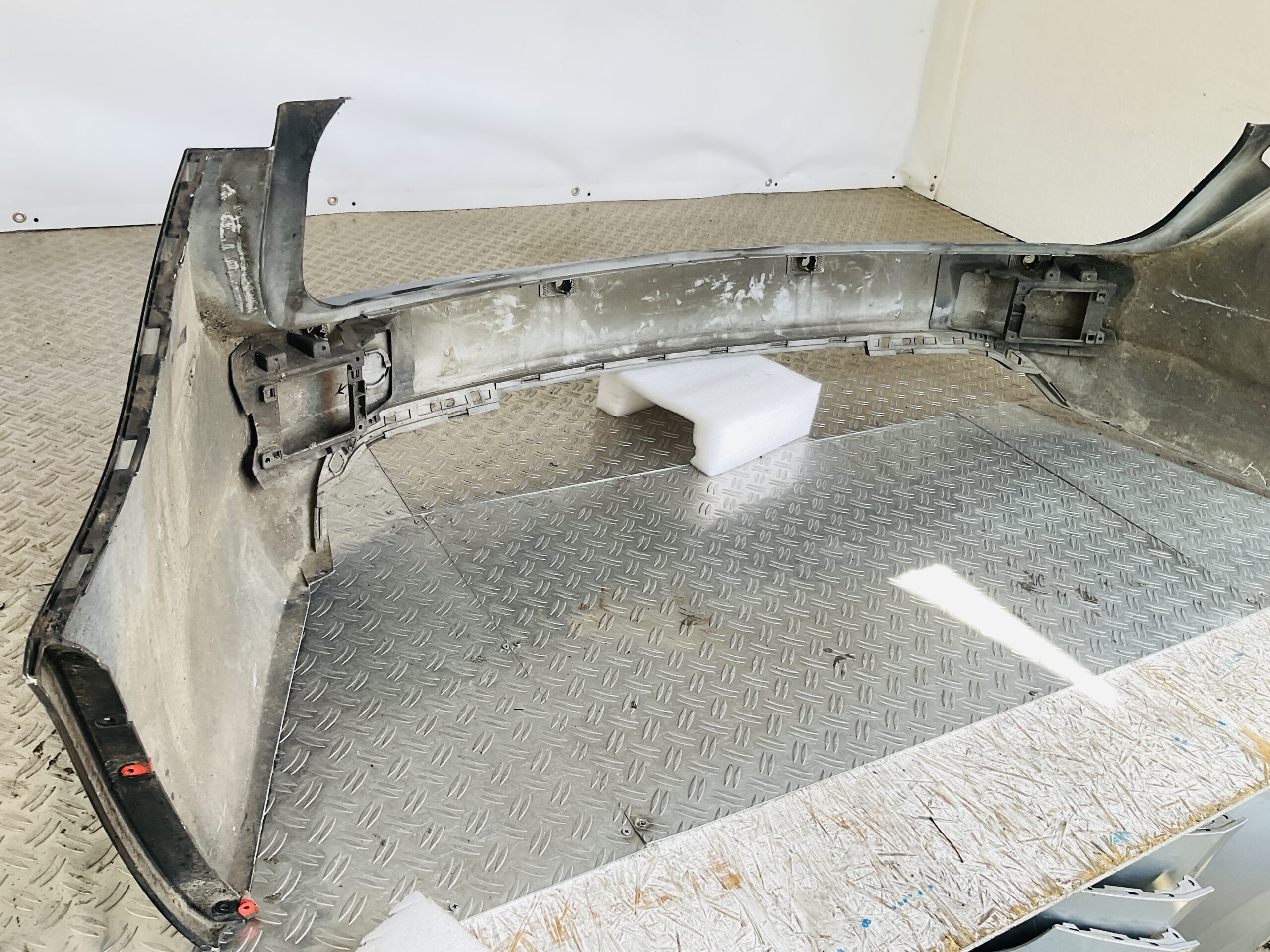 Bumper Opel Insignia Sport Tourer 13239098 Achterbumper 1-F10-14080z