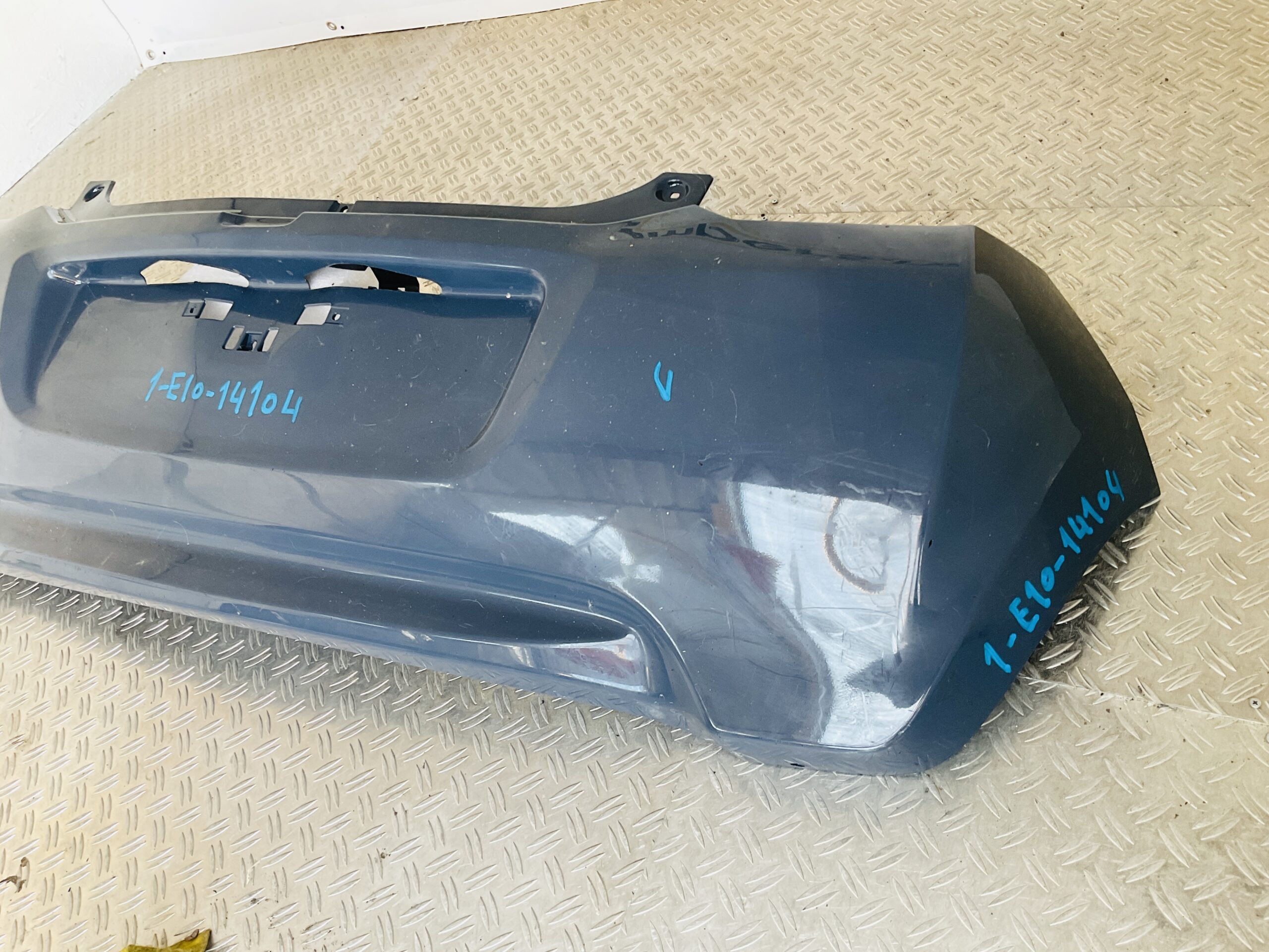 Bumper Suzuki Alto 2009-2015 71811-68K0 Achterbumper 1-E10-14104z