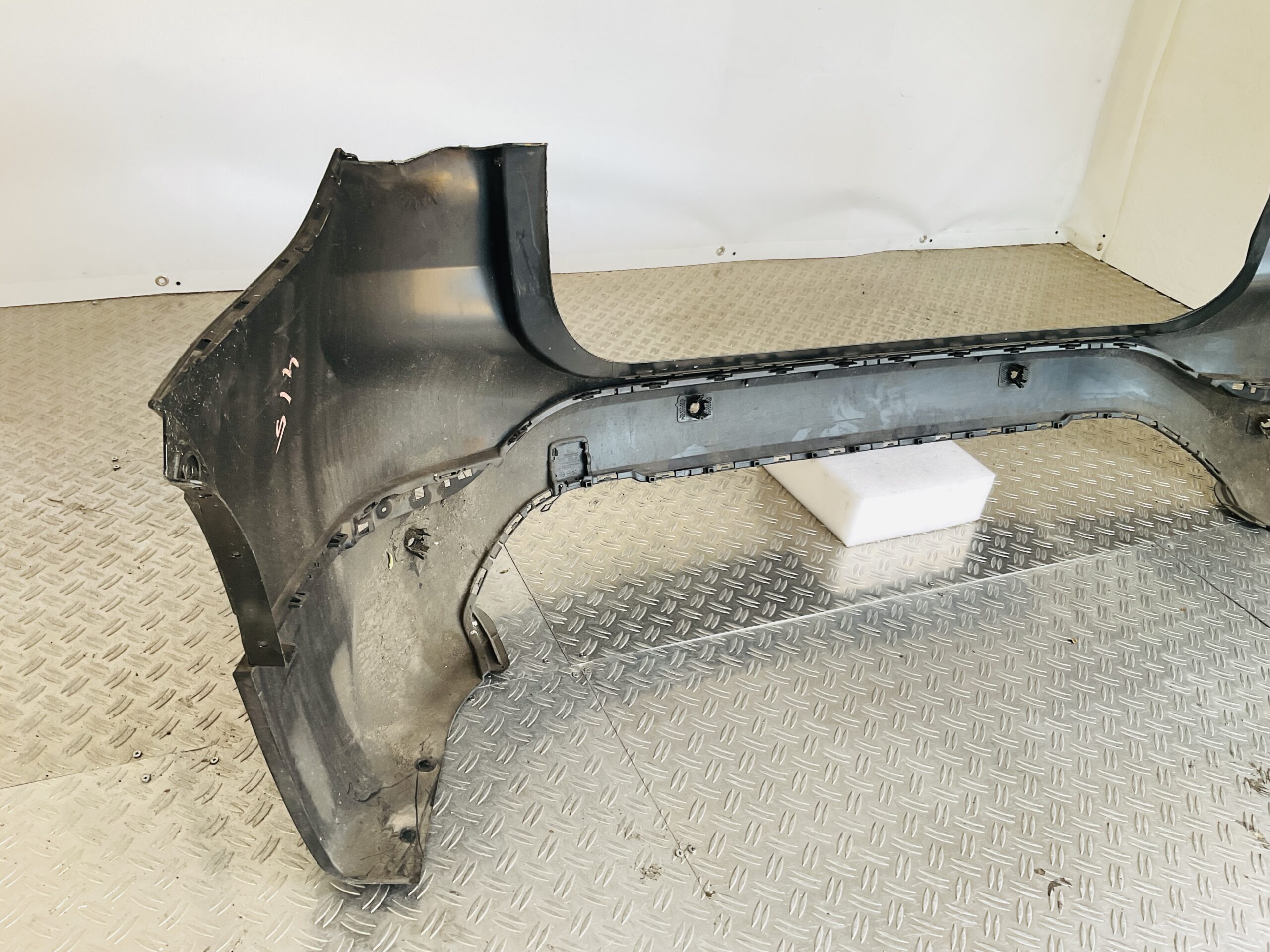 Bumper BMW X1 F48 LCI Facelift 51127355260 Achterbumper 1-E10-14123z