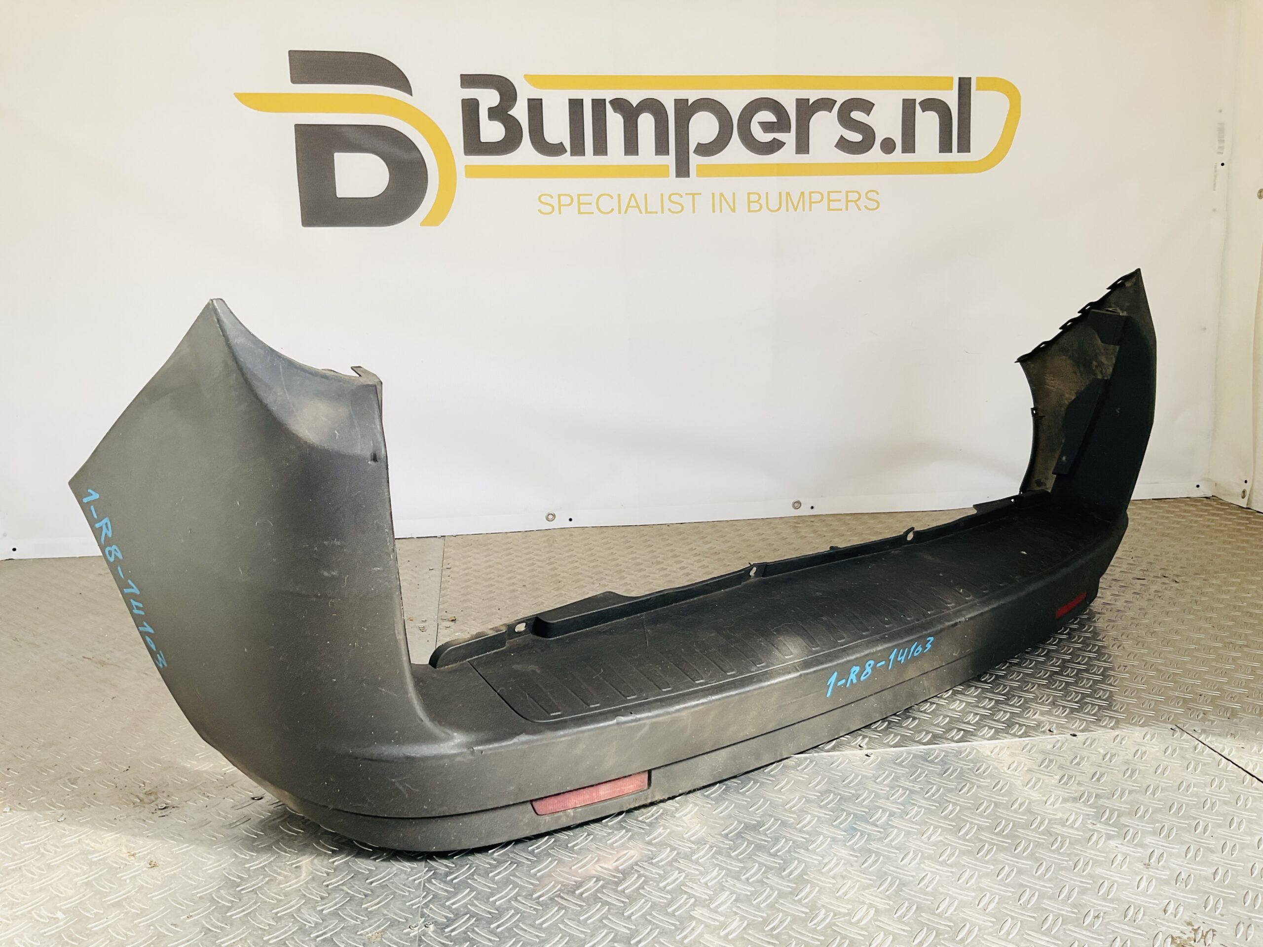 Bumper Opel Combo Fiat Doblo 735473499 Achterbumper 1-R8-14103R