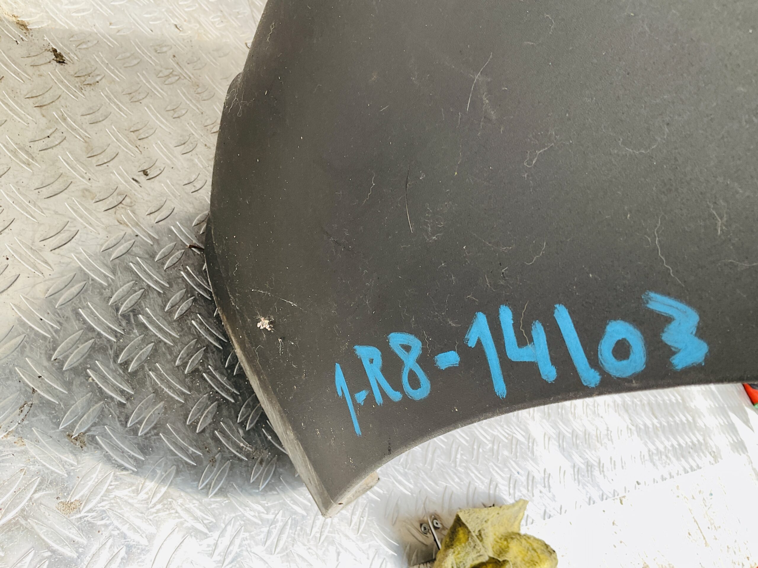 Bumper Opel Combo Fiat Doblo 735473499 Achterbumper 1-R8-14103R