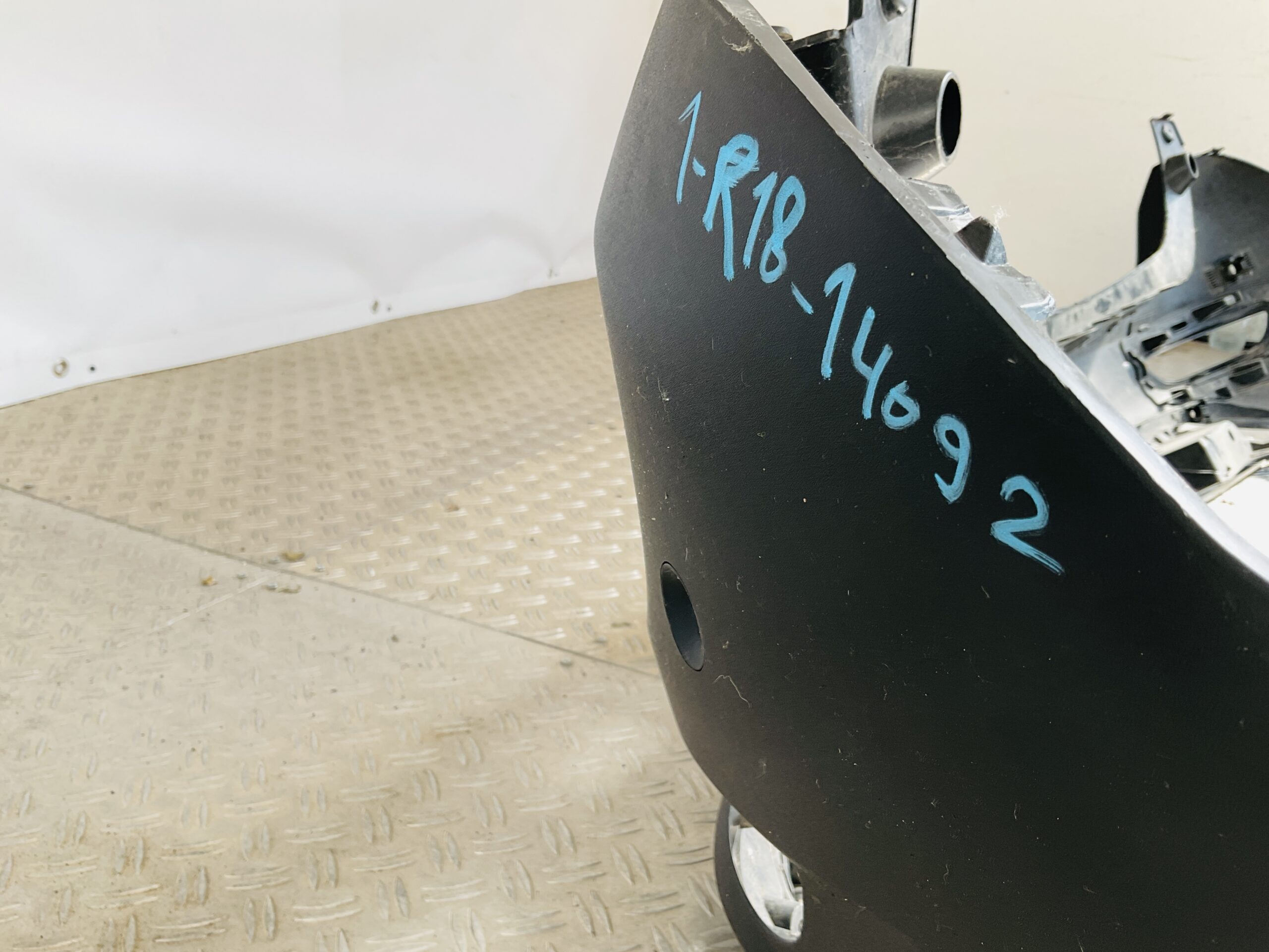 Bumper Peugeot 5008 6xpdc 98166681877 Achterbumper 1-R8-14092