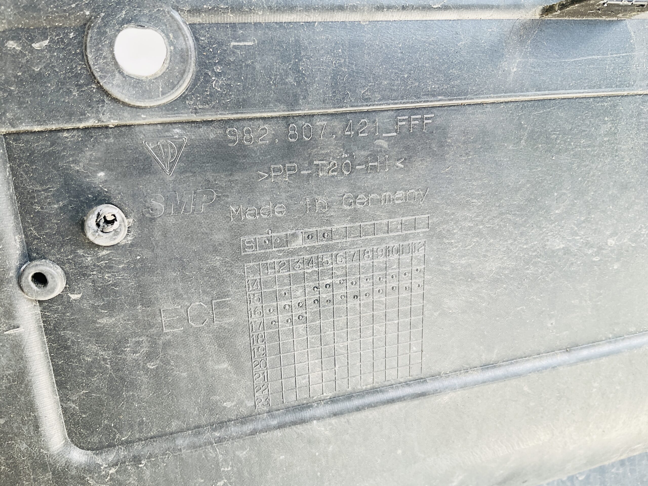 Bumper Porsche Boxter Cayman 718 4xpdc 982807421FFF Achterbumper 1-E10-14135r