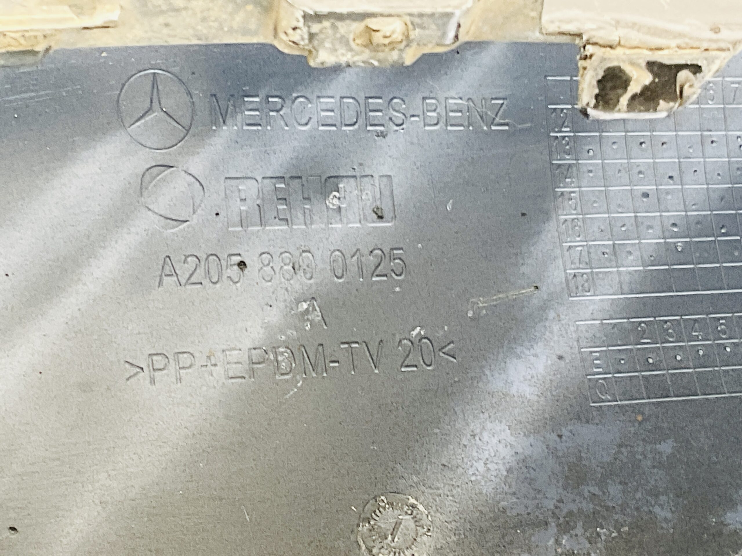 Bumper Mercedes C Klasse W205 Normaal 6xpdc 14-17 A2058800125 Voorbumper 1-A4-14598z