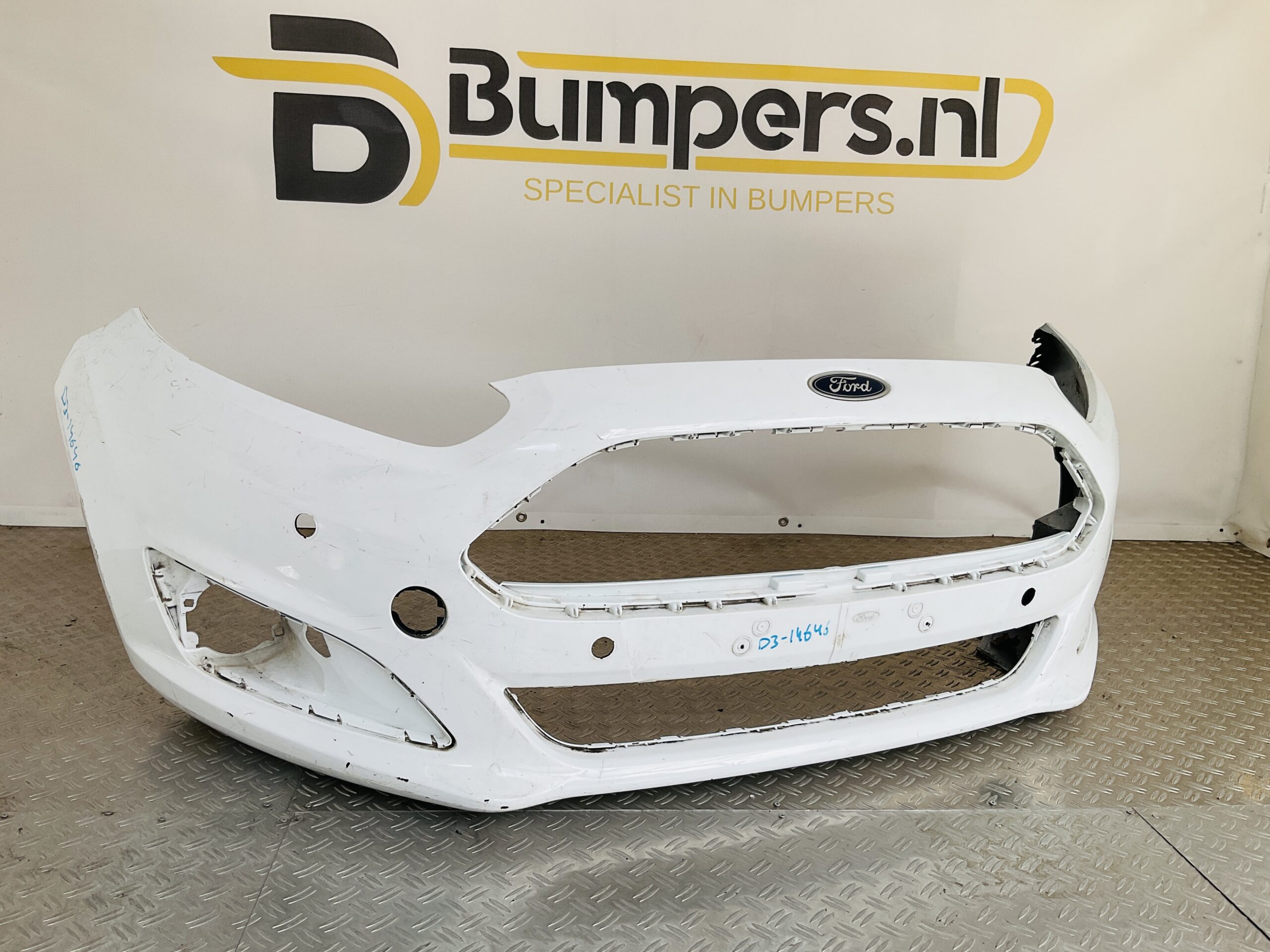 Bumper Ford Fiesta MK7 13-16 pdc C1BB-17757-A Voorbumper 1-D3-14646z
