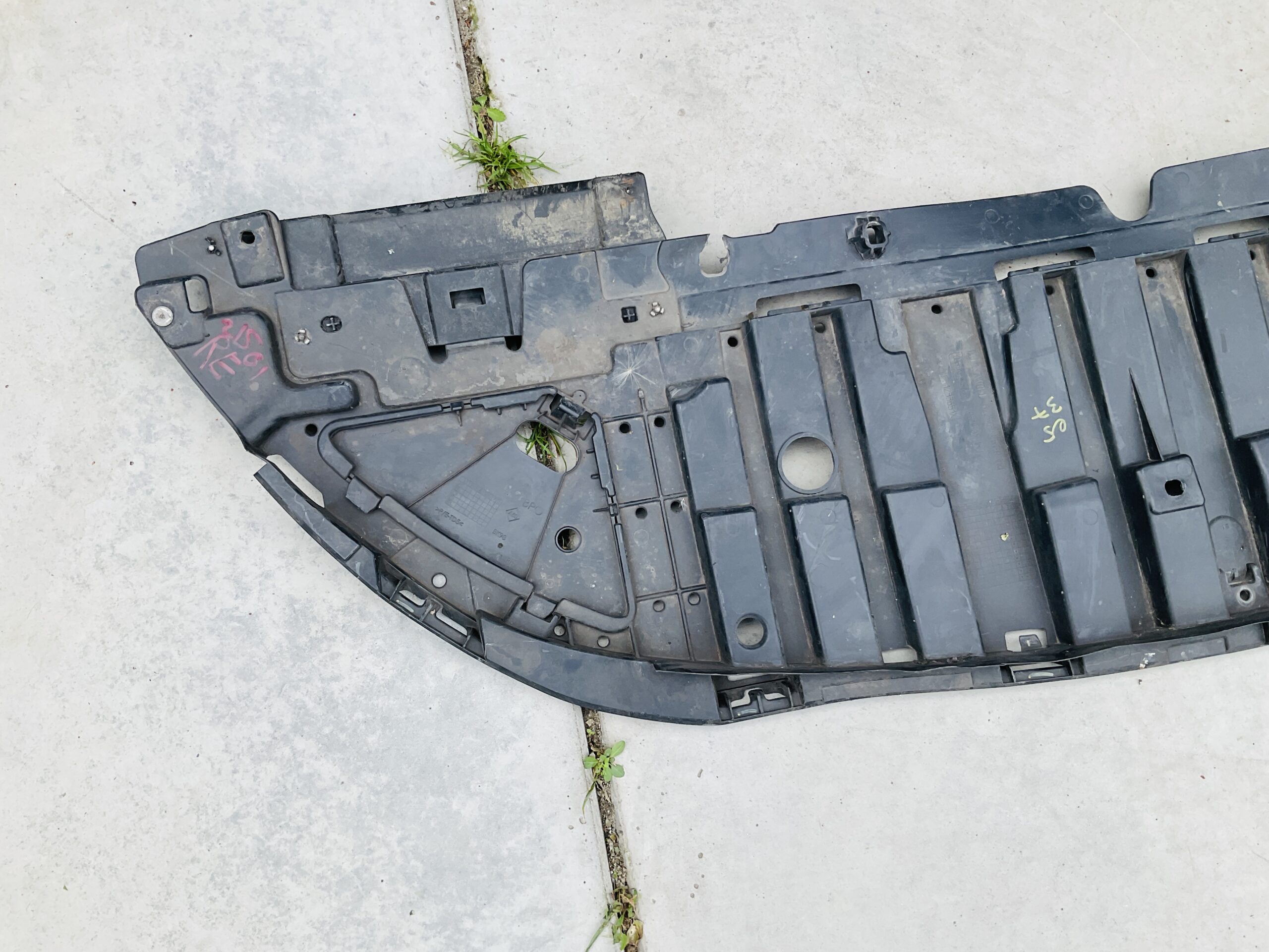 Onderplaat Renault Clio IV 622577511R Bumperlip RE-21501